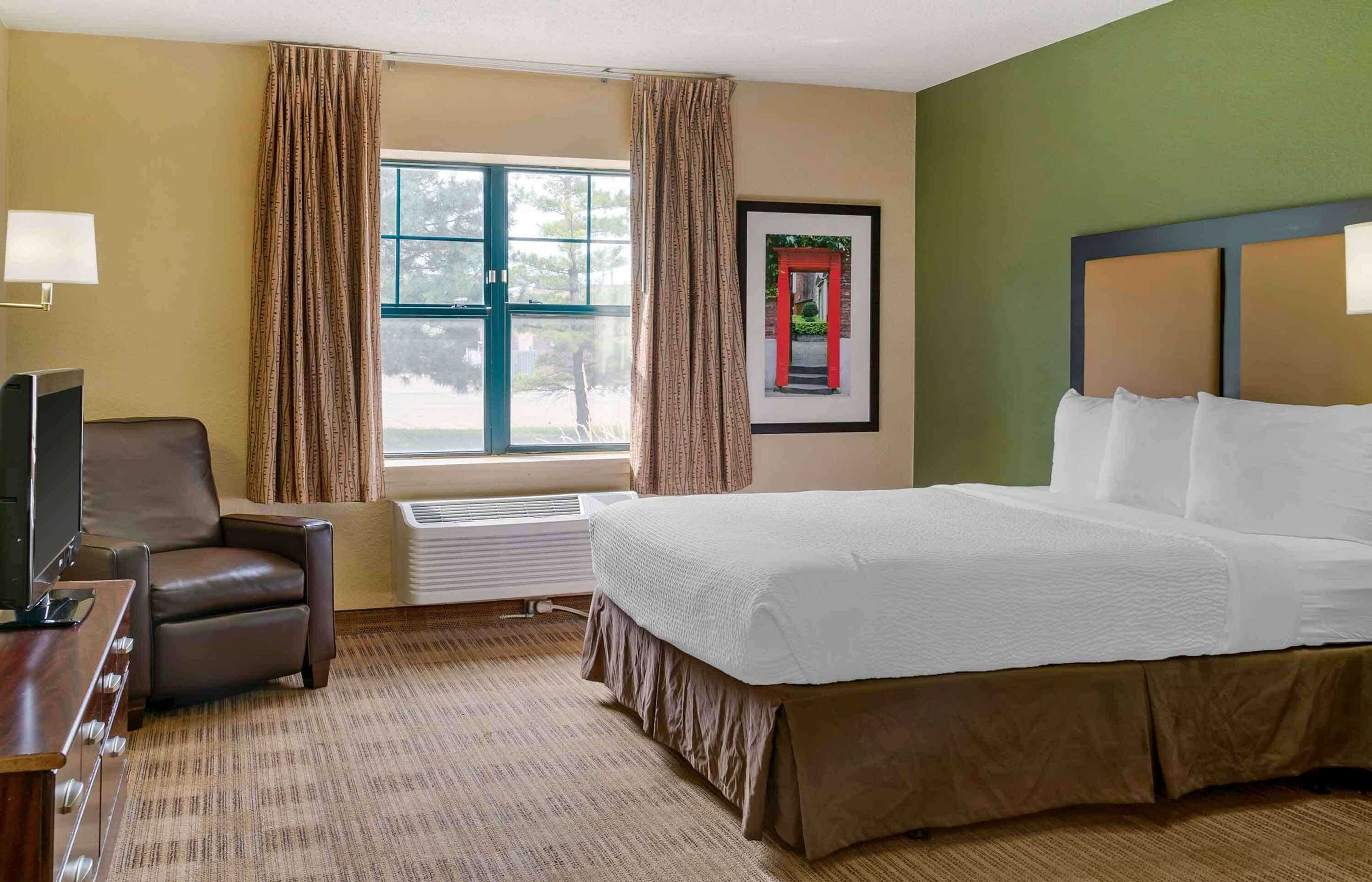 Gift card for Extended Stay America Select Suites Chicago Naperville West