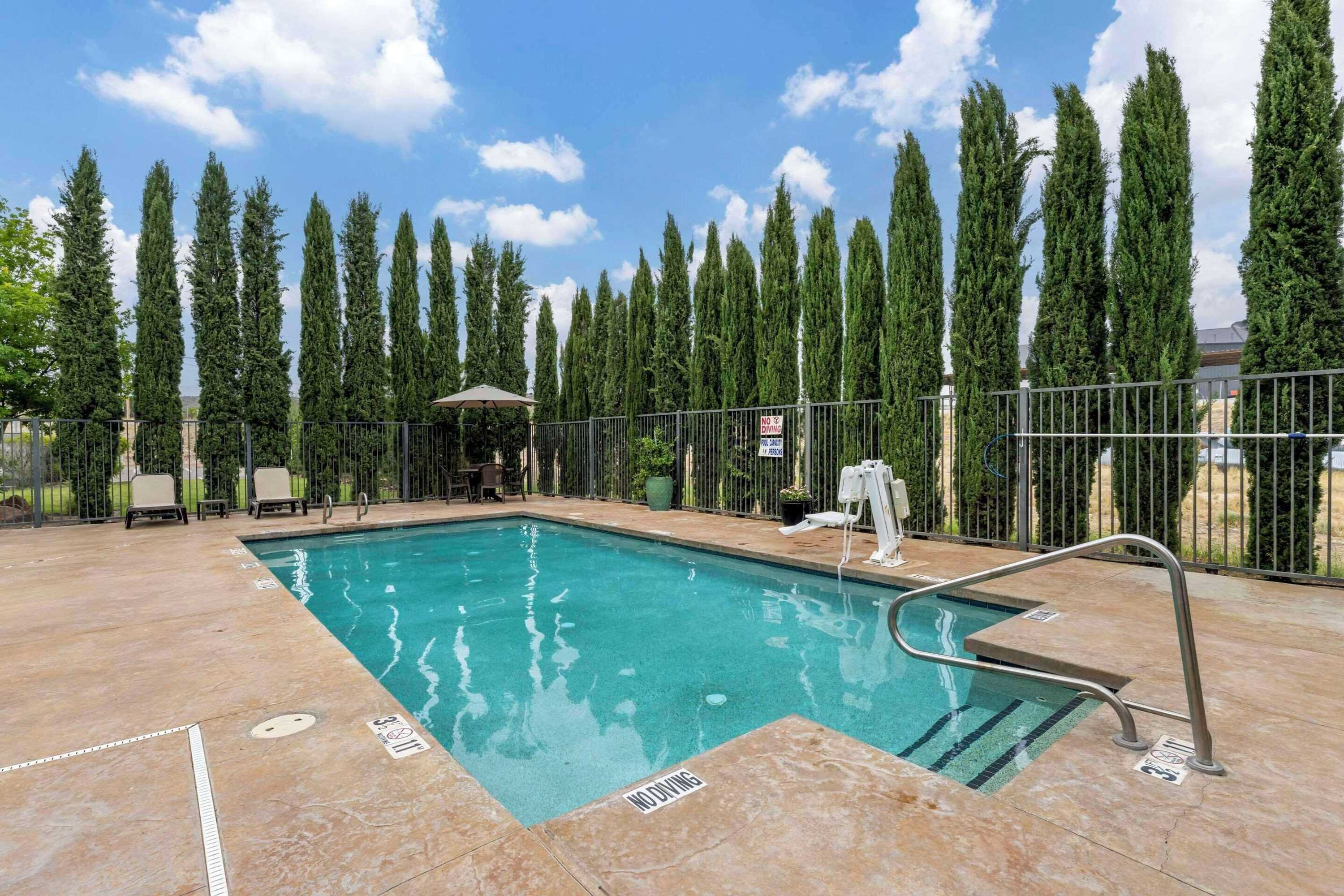 Gift card for Comfort Suites Carlsbad Gift card for Comfort Suites Carlsbad