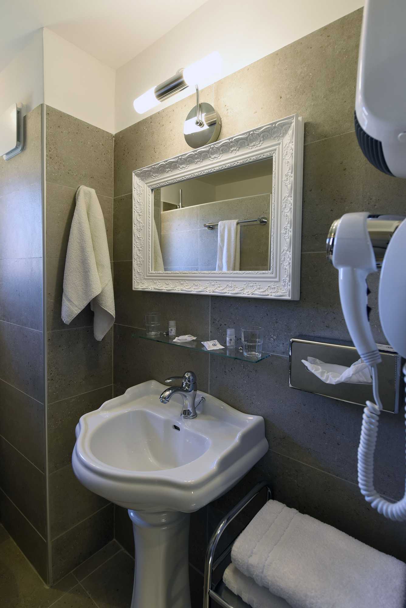 Gift card for The Originals Boutique, Hôtel du Parc, Cavaillon