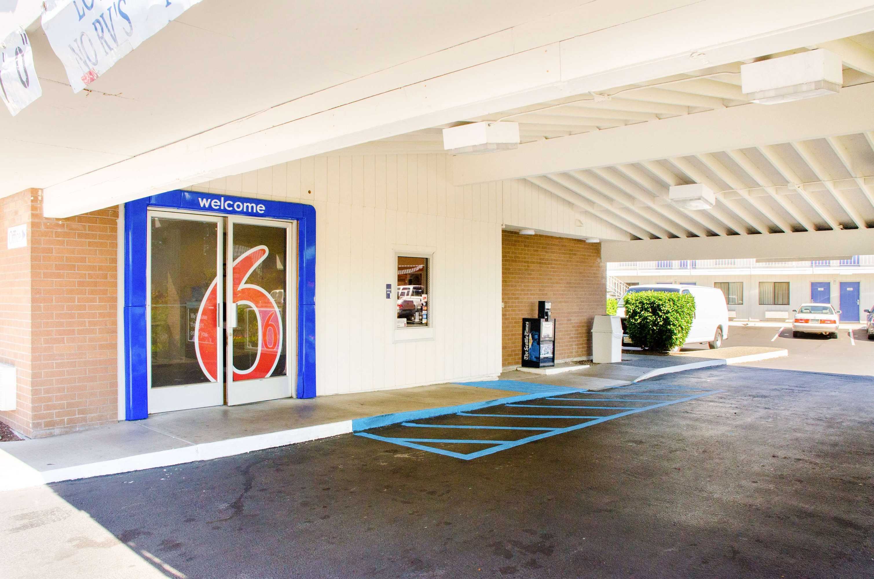 Gift card for Motel 6 Tacoma, WA - Fife