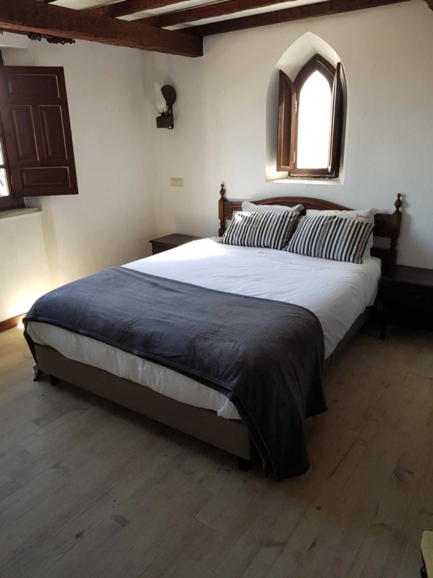 Gift card for Villa With 3 Bedrooms in Porzuna, With Private Pool And Furnished Terr