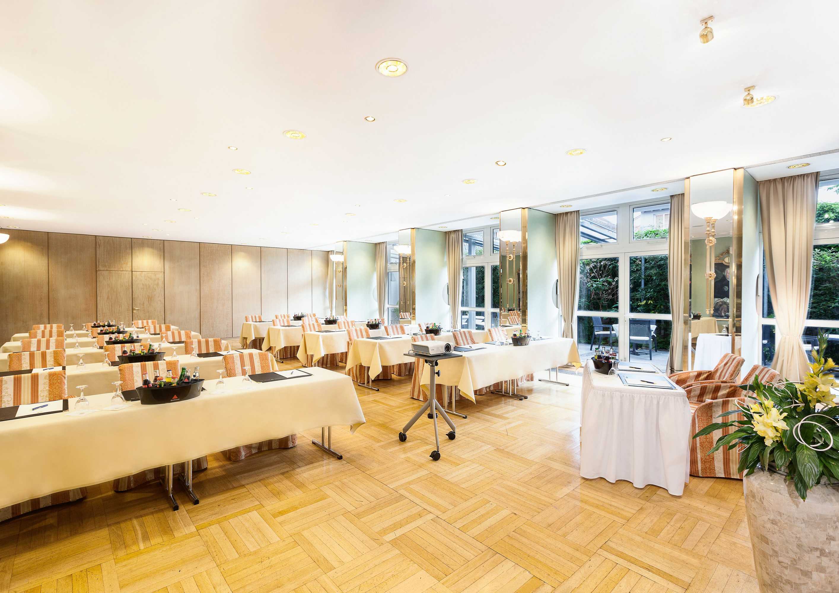 Gift card for Best Western Premier Grand Hotel Russischer Hof Gift card for Best Western Premier Grand Hotel Russischer Hof