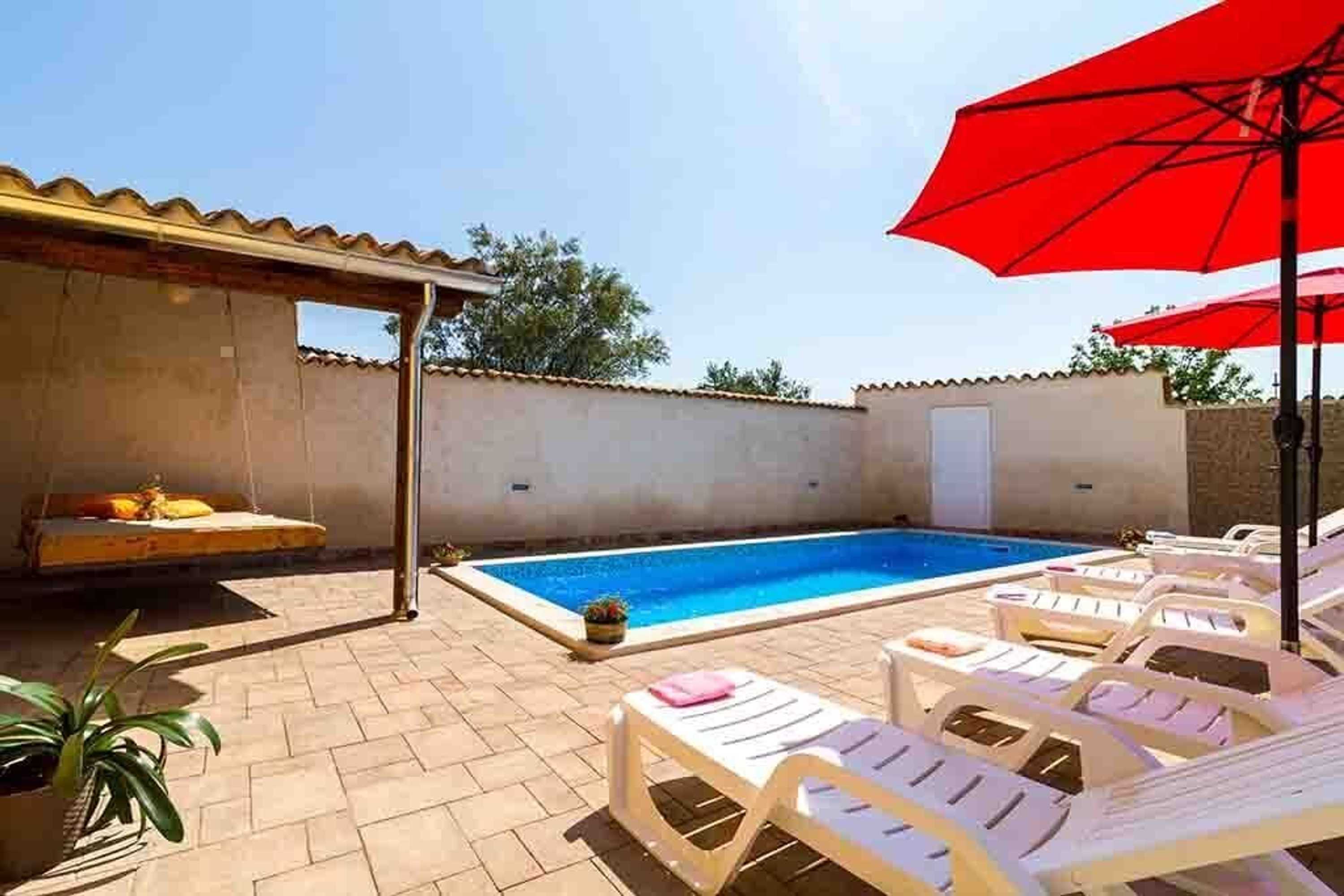 Gift card for Holiday House Emily With a Pool