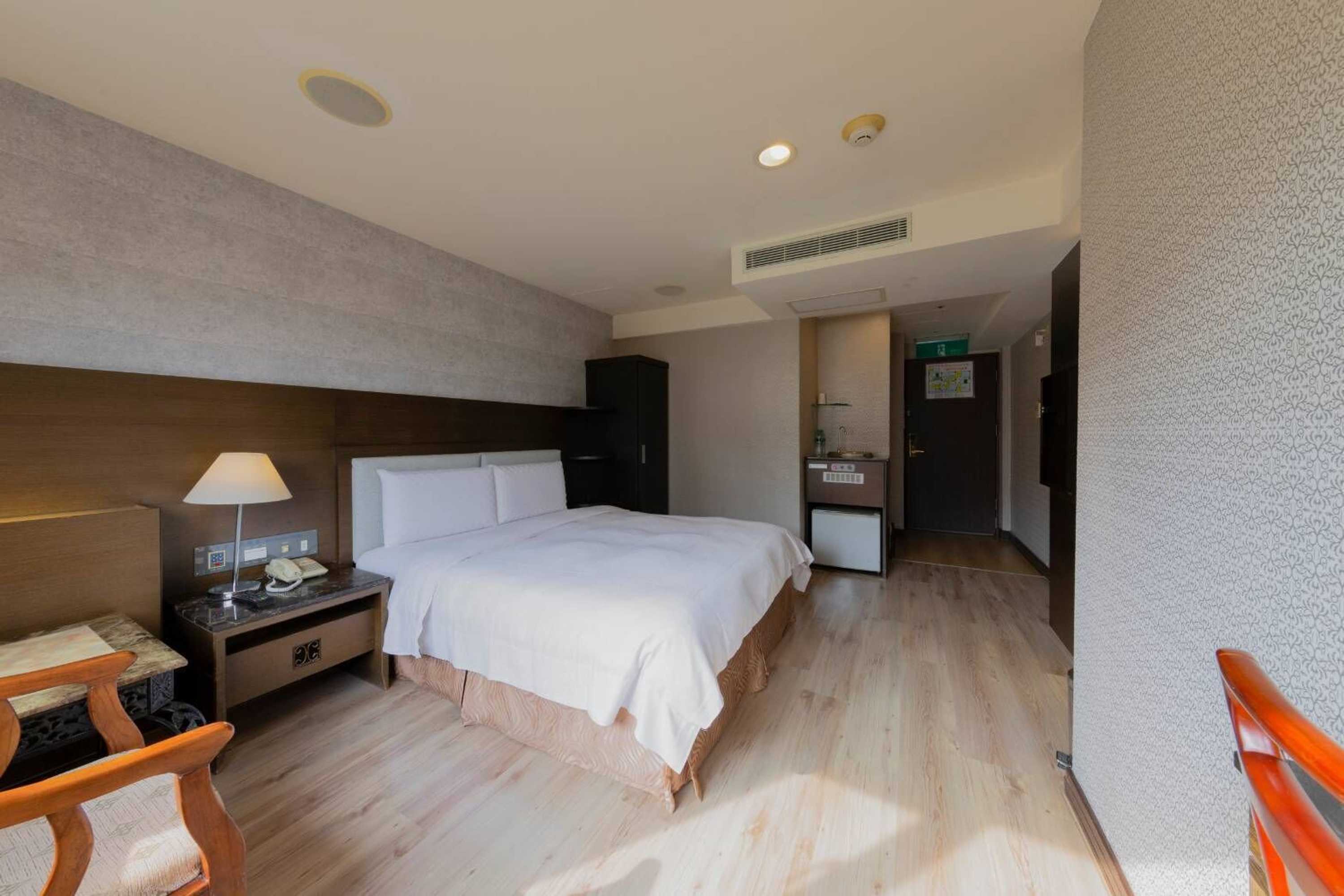 Gift card for Shihzuwan Hotel - Kaohsiung Station Gift card for Shihzuwan Hotel - Kaohsiung Station