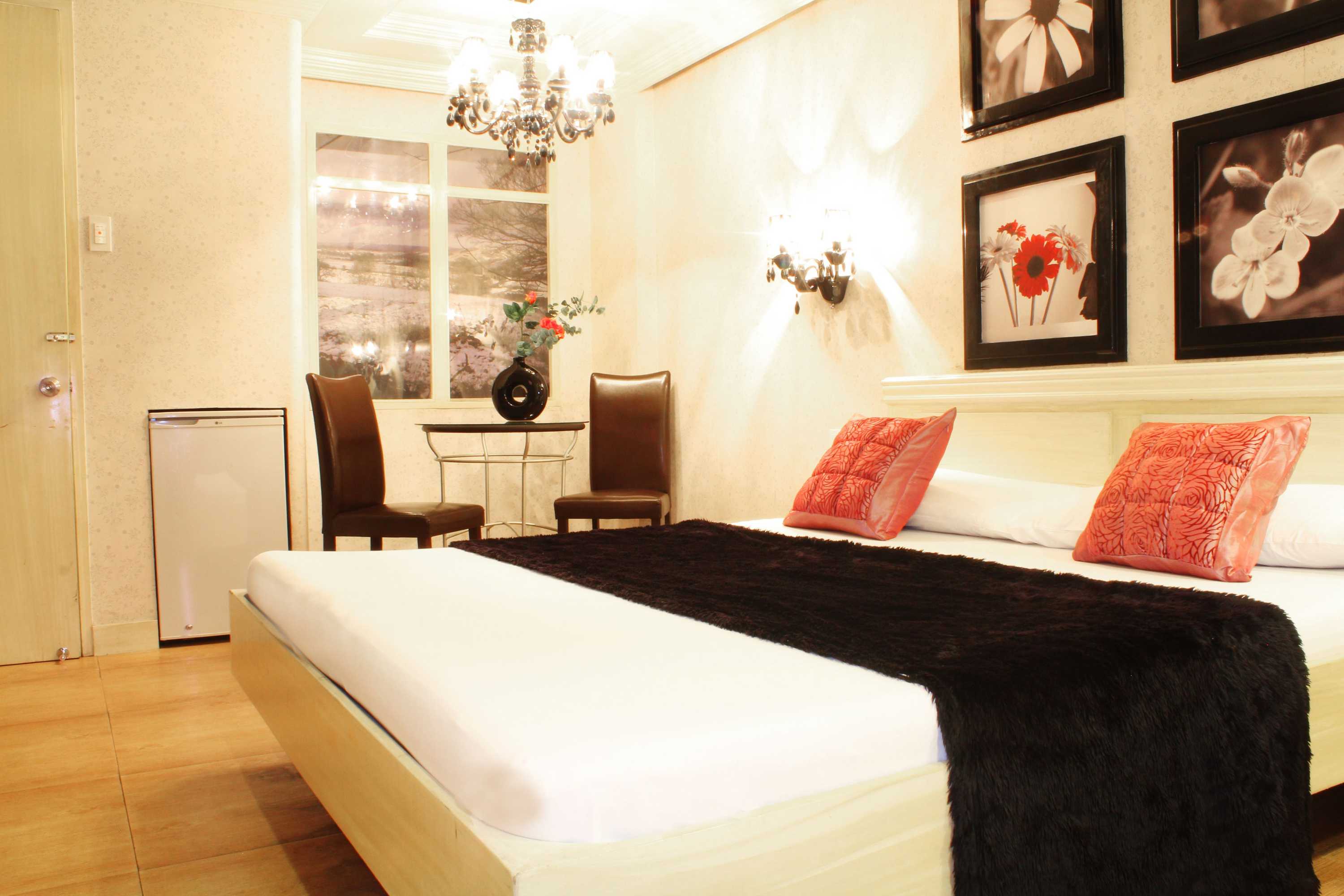 Gift card for Victoria Court Hillcrest - Pasig Gift card for Victoria Court Hillcrest - Pasig
