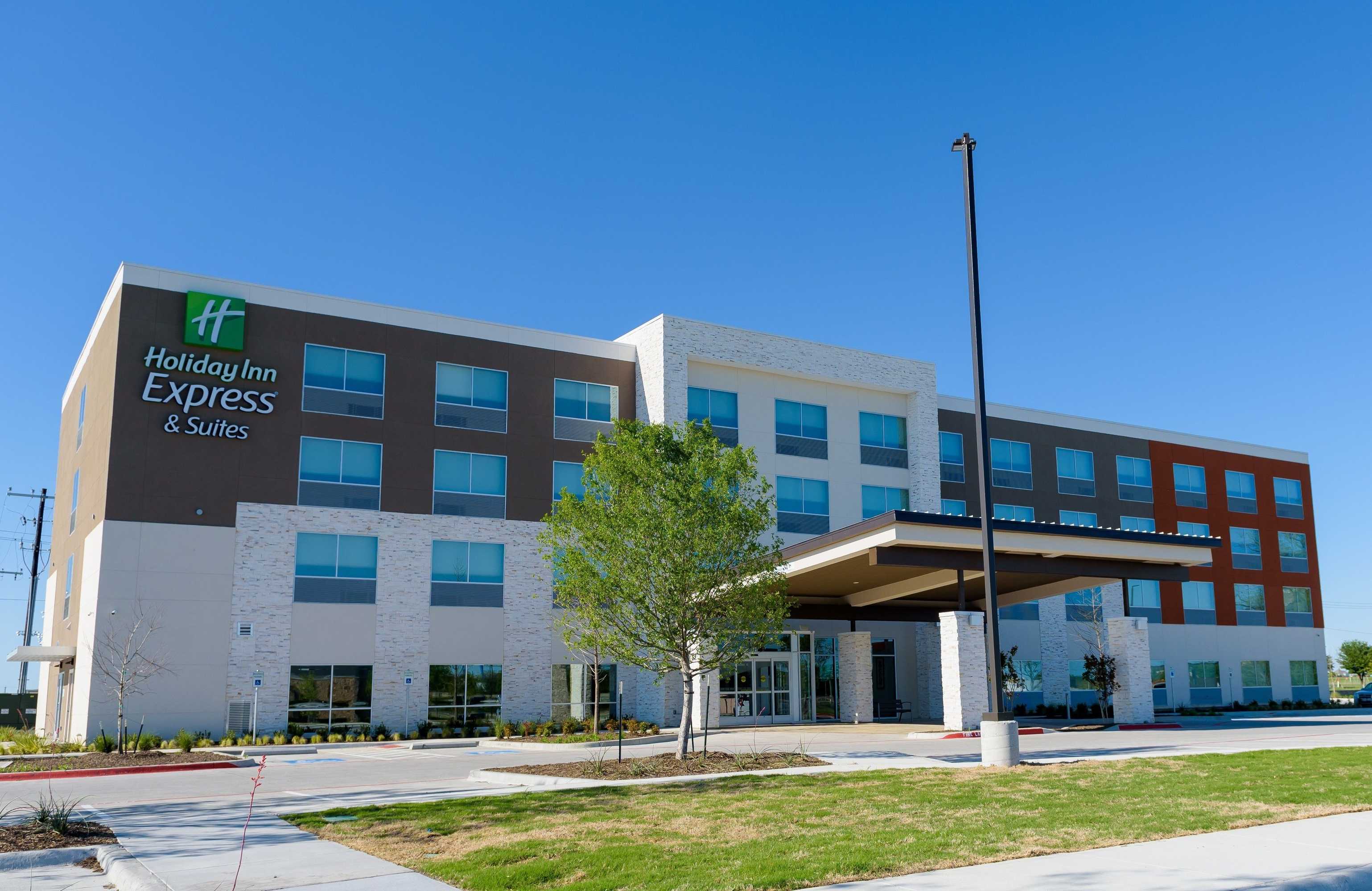 Gift card for Holiday Inn Express & Suites Mckinney - Frisco East by Ihg Gift card for Holiday Inn Express & Suites Mckinney - Frisco East by Ihg