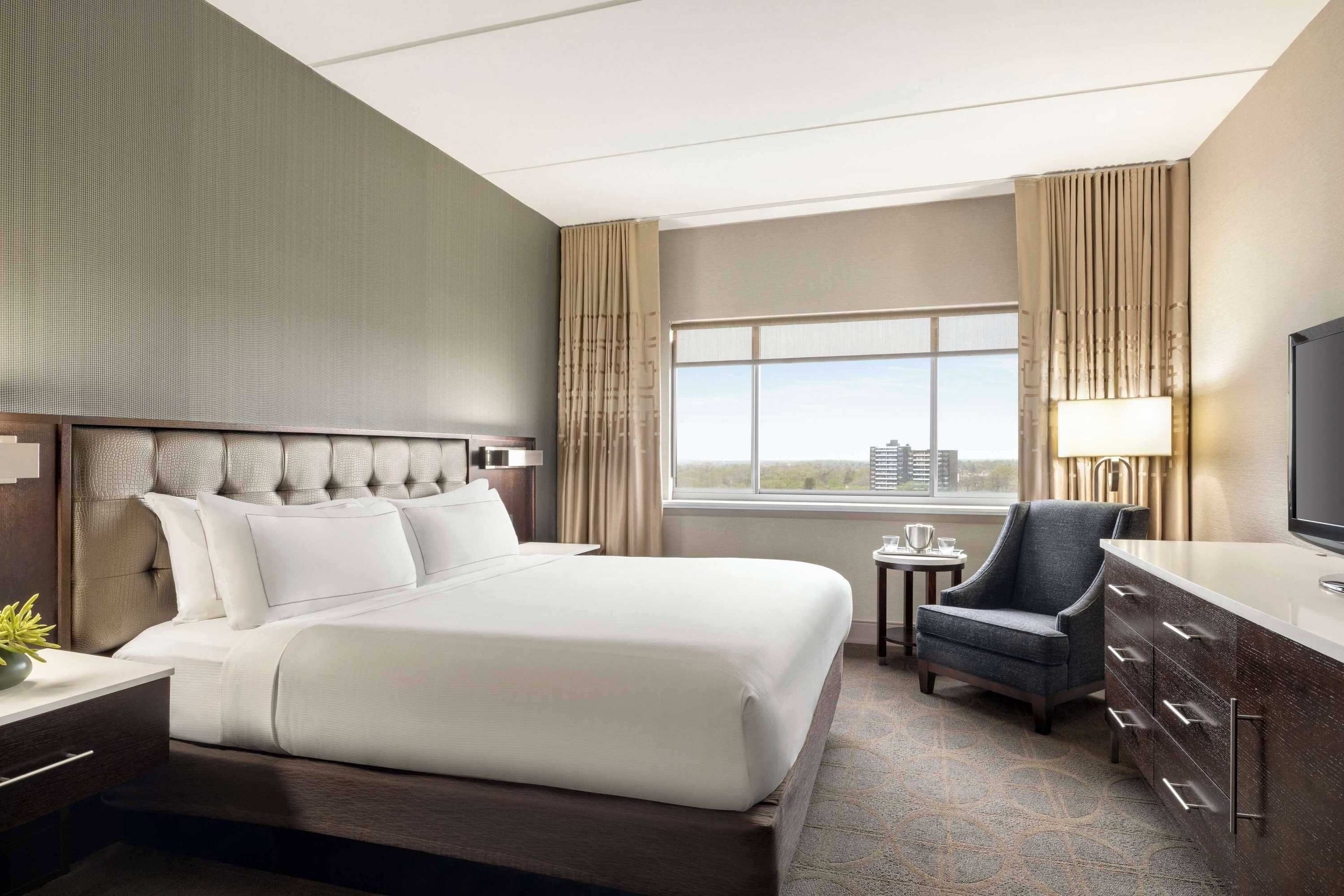 Gift card for Hilton Philadelphia City Avenue Gift card for Hilton Philadelphia City Avenue