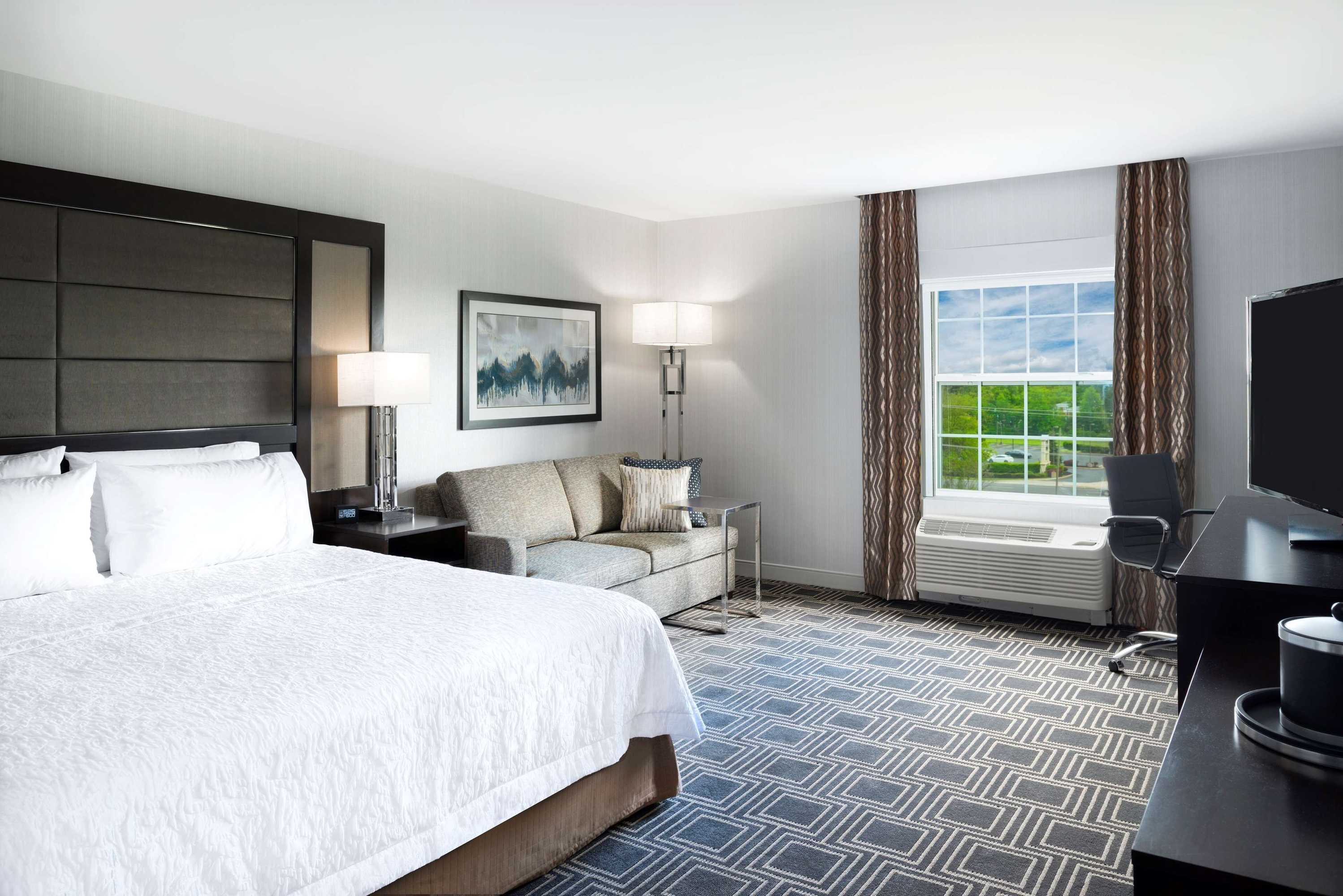 Gift card for Hampton Inn & Suites Bridgewater Gift card for Hampton Inn & Suites Bridgewater
