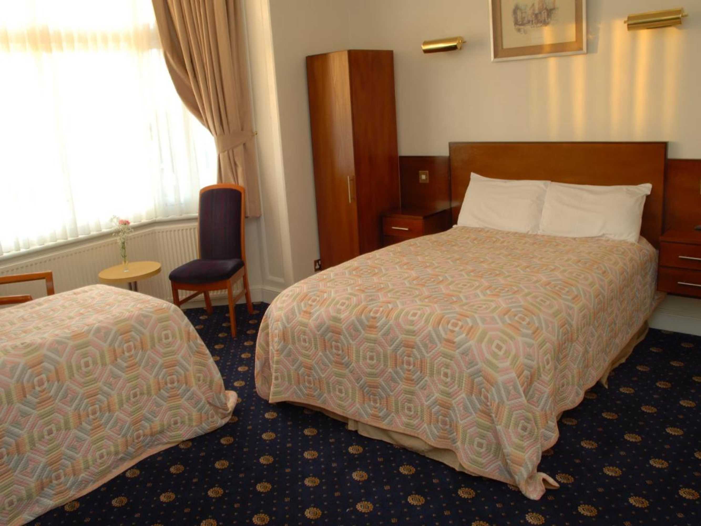 Gift card for Cambridge Hotel Gatwick