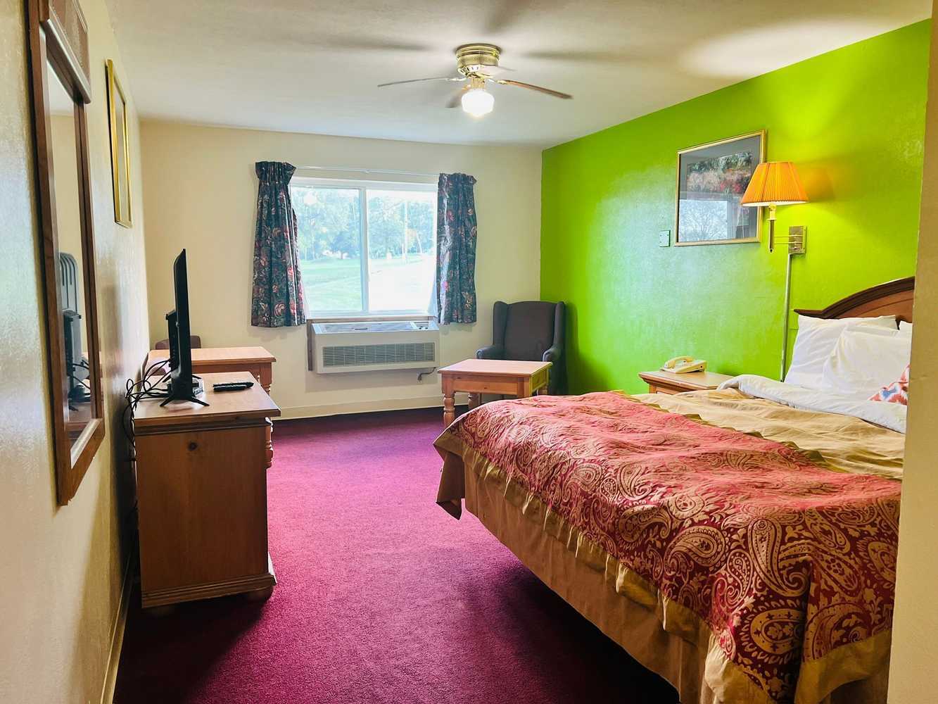 Gift card for Villa Inn Motel Near Hwy 12 WI Capital O