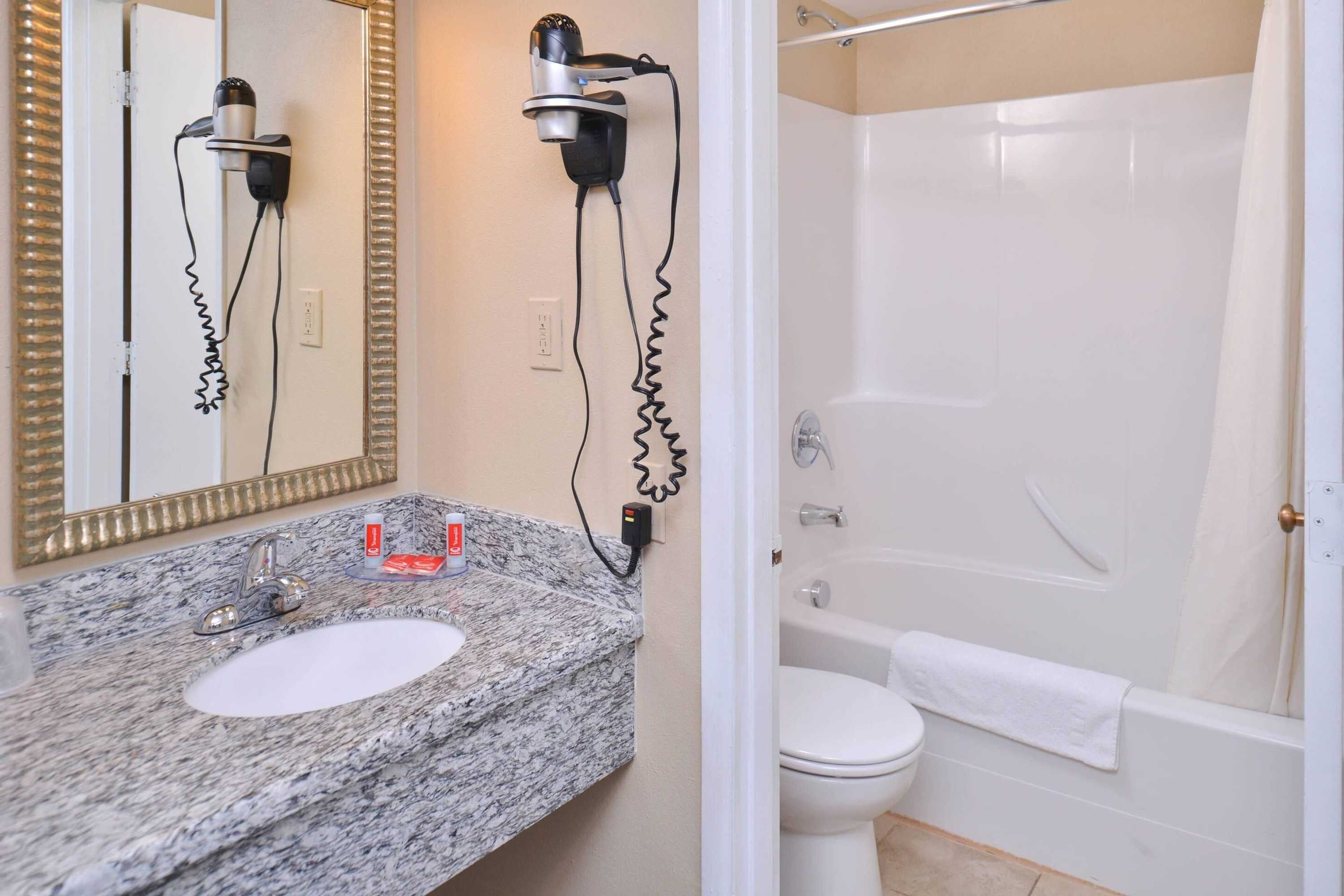 Gift card for Econo Lodge Kennewick Tri-Cities