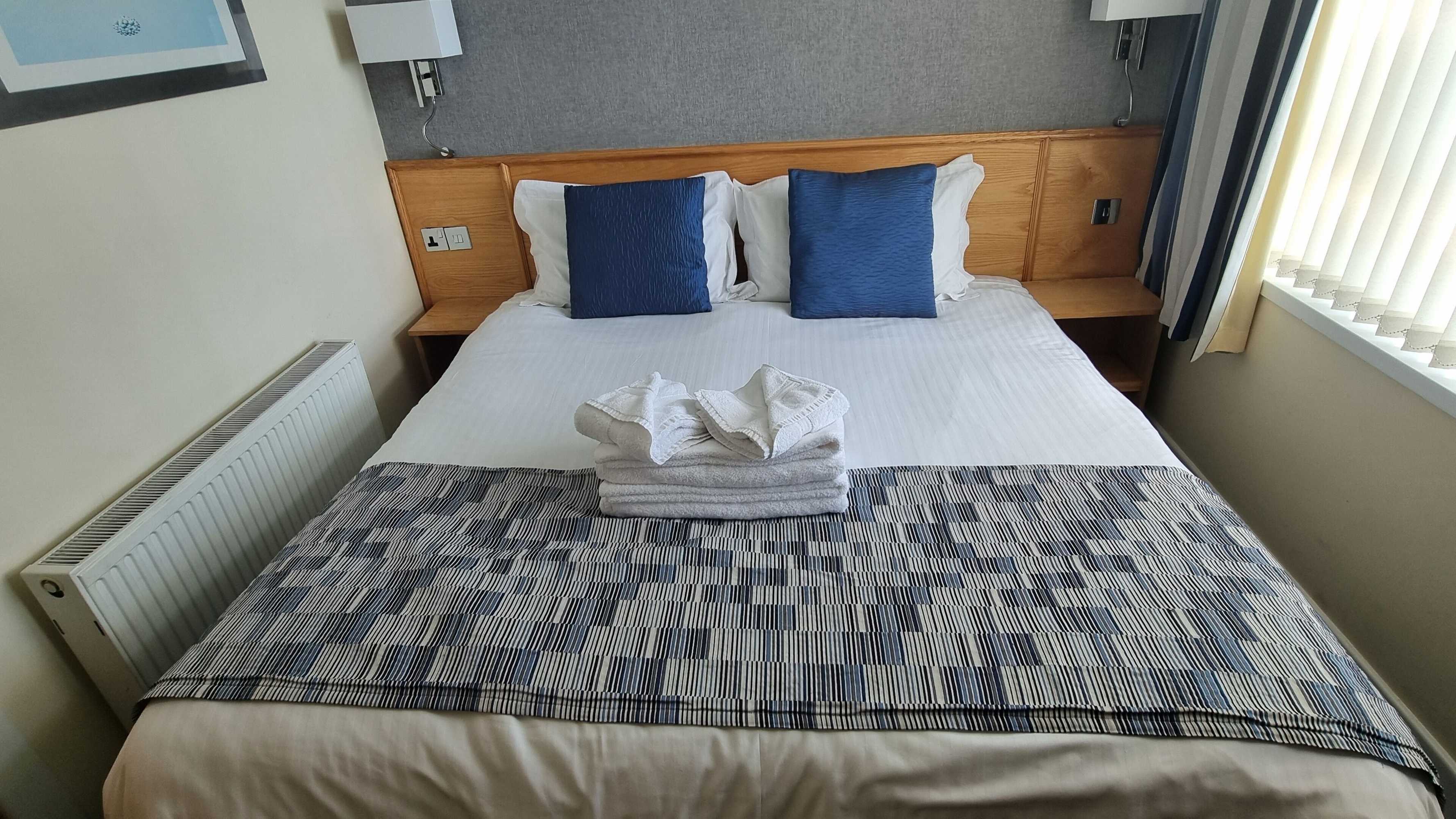 Gift card for Queens Mansions: Lakeland Suite