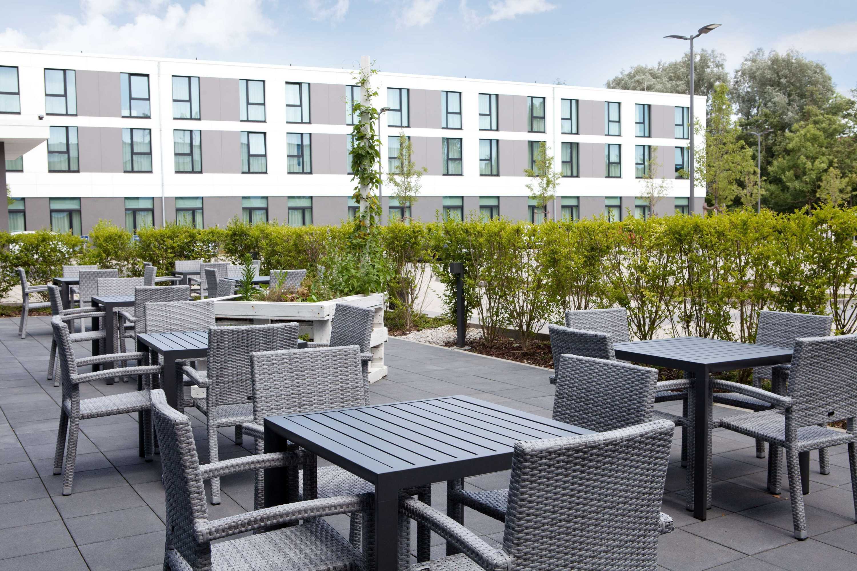 Gift card for Hampton by Hilton Munich Airport South Gift card for Hampton by Hilton Munich Airport South