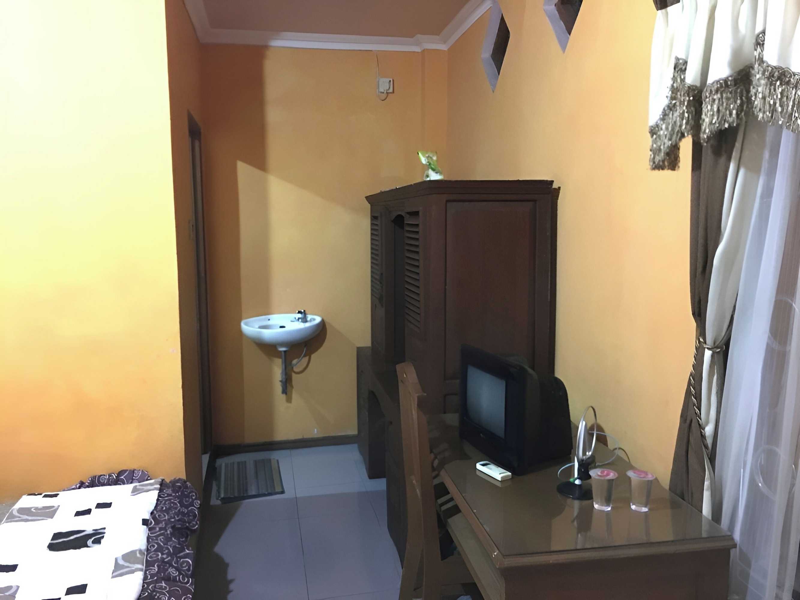 Gift card for Hotel Alami Near Alun-Alun Klaten Gift card for Hotel Alami Near Alun-Alun Klaten