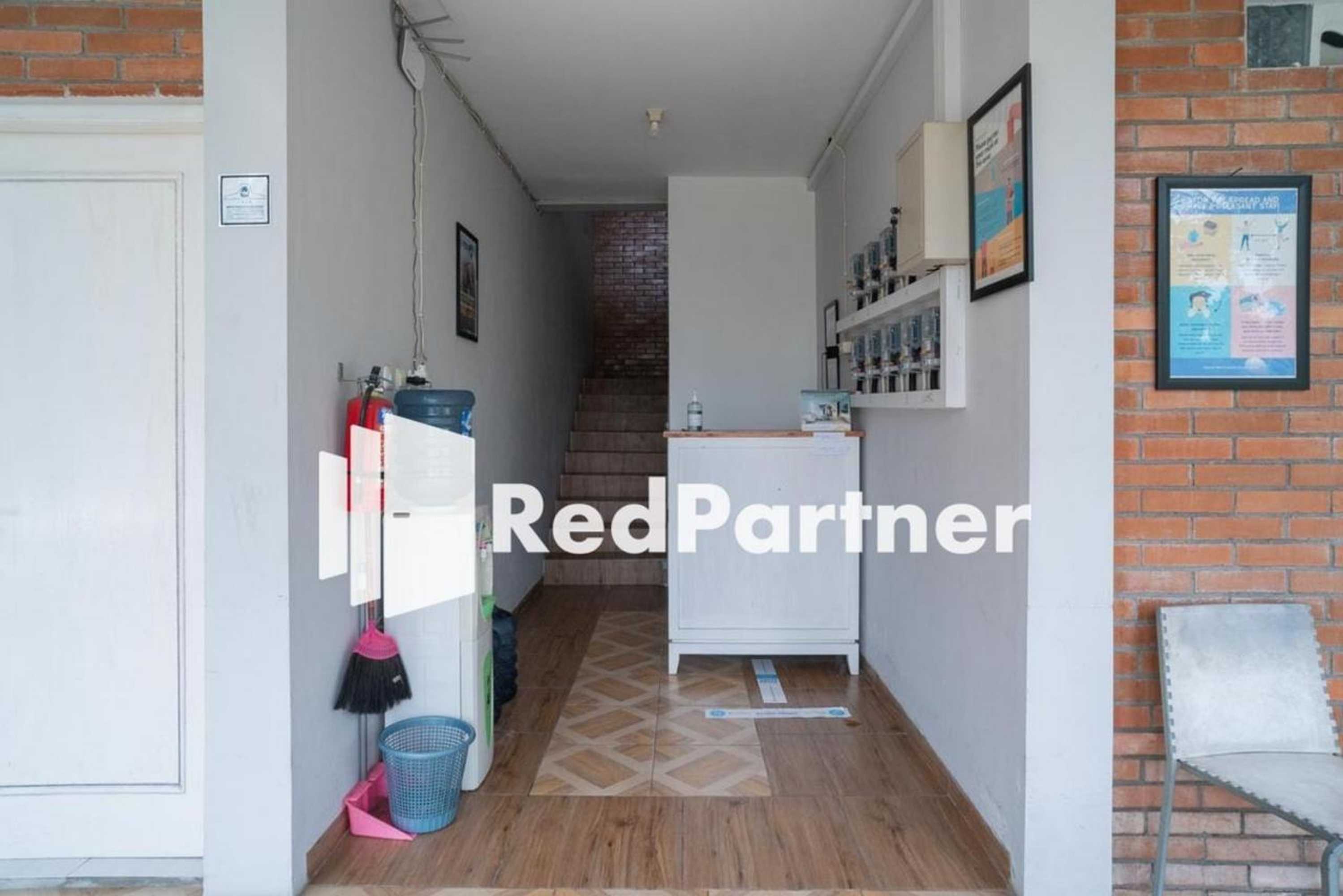 Gift card for House Acasia Syariah Near Universitas Aisyiah Yogyakarta Mitra Reddoorz