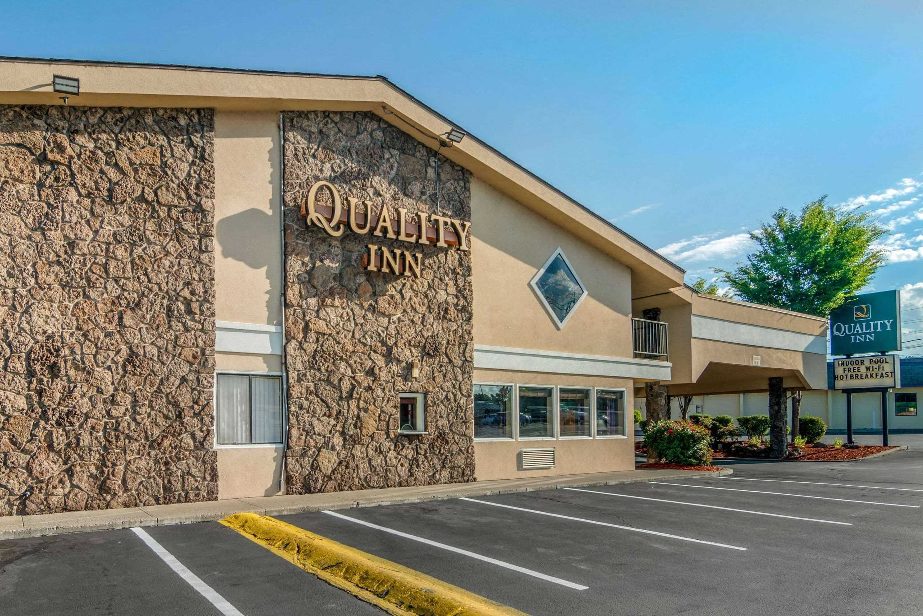 Gift card for Quality Inn Klamath Falls - Crater Lake Gateway Gift card for Quality Inn Klamath Falls - Crater Lake Gateway