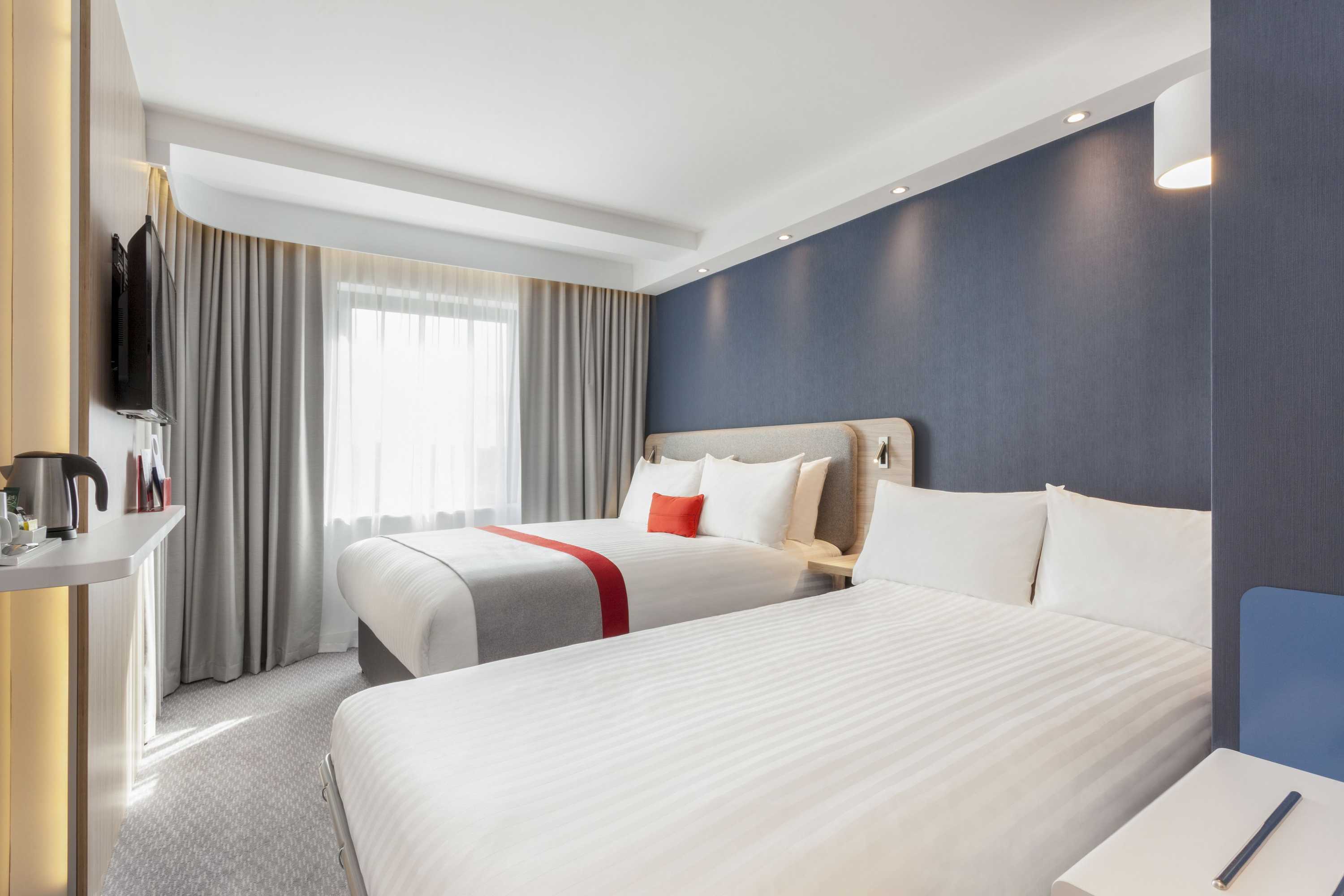 Gift card for Holiday Inn Express St. Albans - M25, Jct.22 by Ihg Gift card for Holiday Inn Express St. Albans - M25, Jct.22 by Ihg