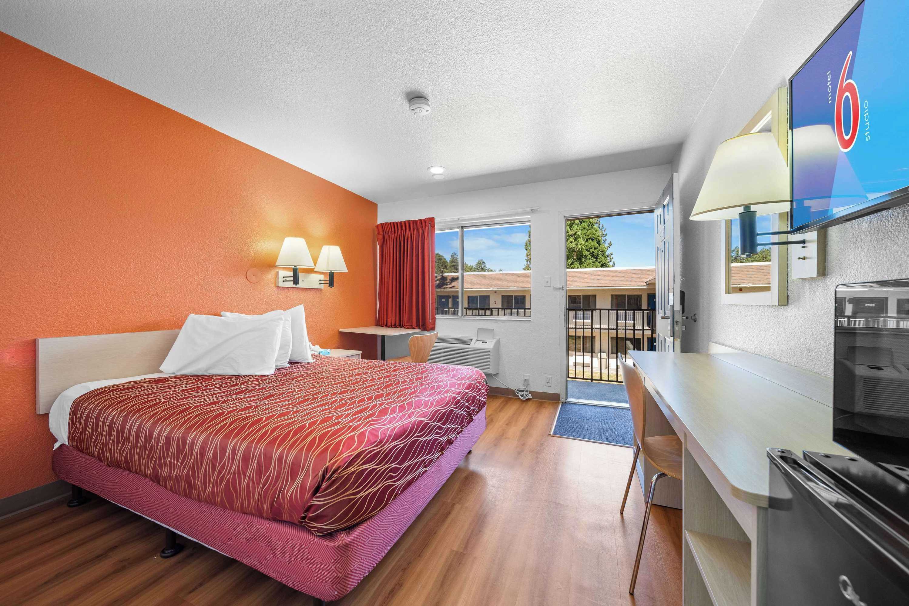 Gift card for Motel 6 Big Bear Lake, CA Gift card for Motel 6 Big Bear Lake, CA