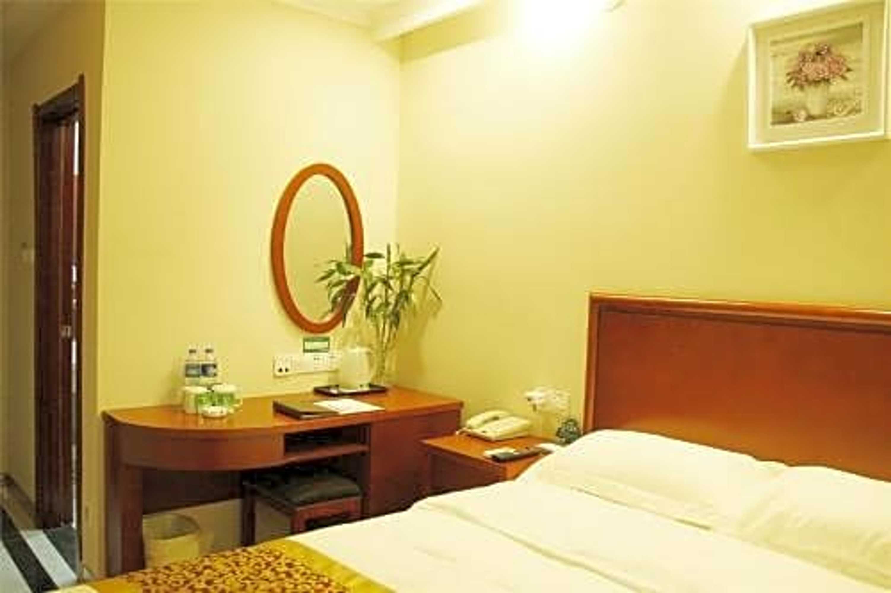 Gift card for Greentree Inn Jiangsu Wuxi Yangjian Xihu Road Express Hotel Gift card for Greentree Inn Jiangsu Wuxi Yangjian Xihu Road Express Hotel
