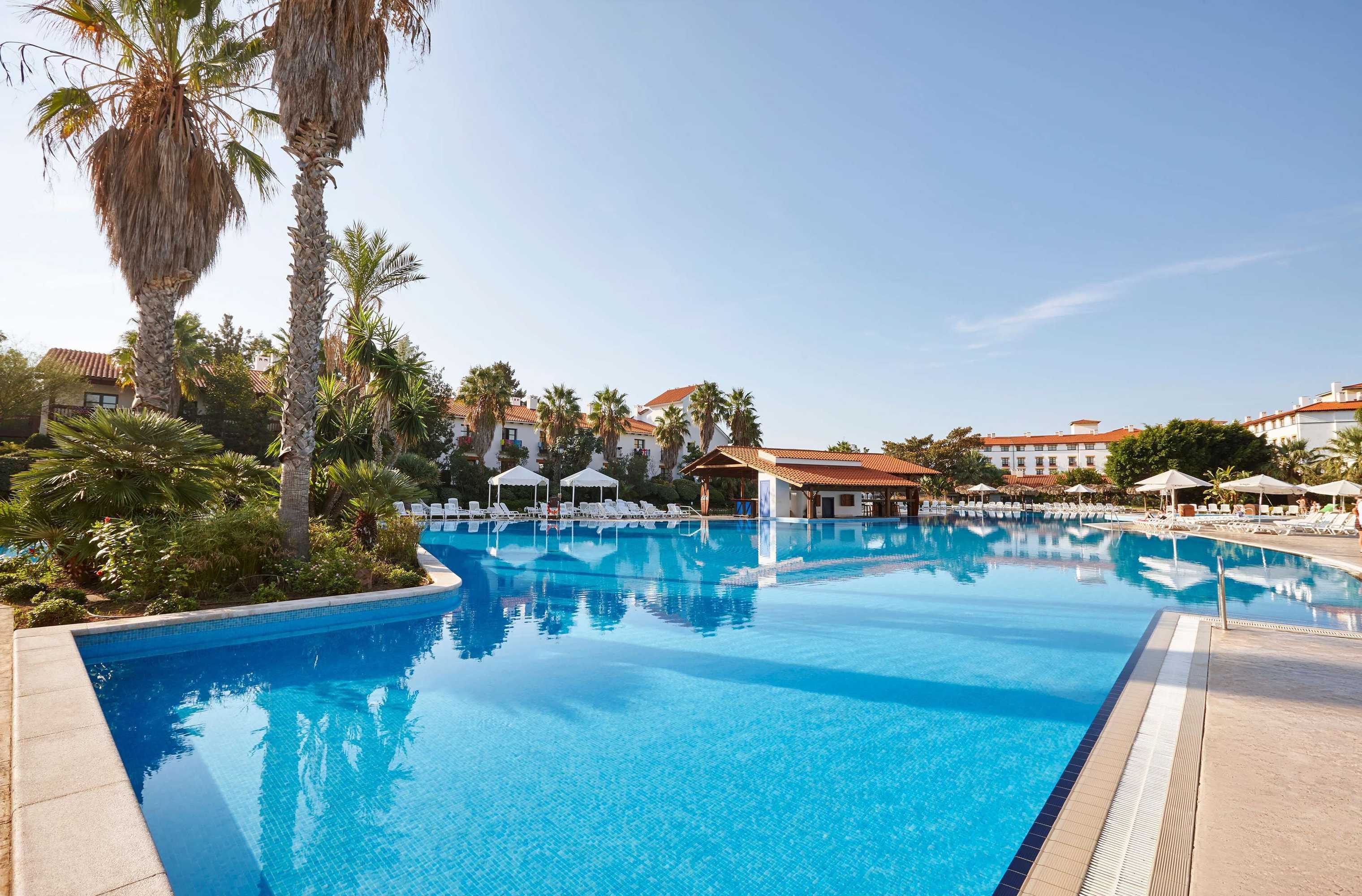 Gift card for Portaventura Hotel El Paso - Includes Unlimited Access to Portaventura Park & 1 Access to Ferrari Land Gift card for Portaventura Hotel El Paso - Includes Unlimited Access to Portaventura Park & 1 Access to Ferrari Land