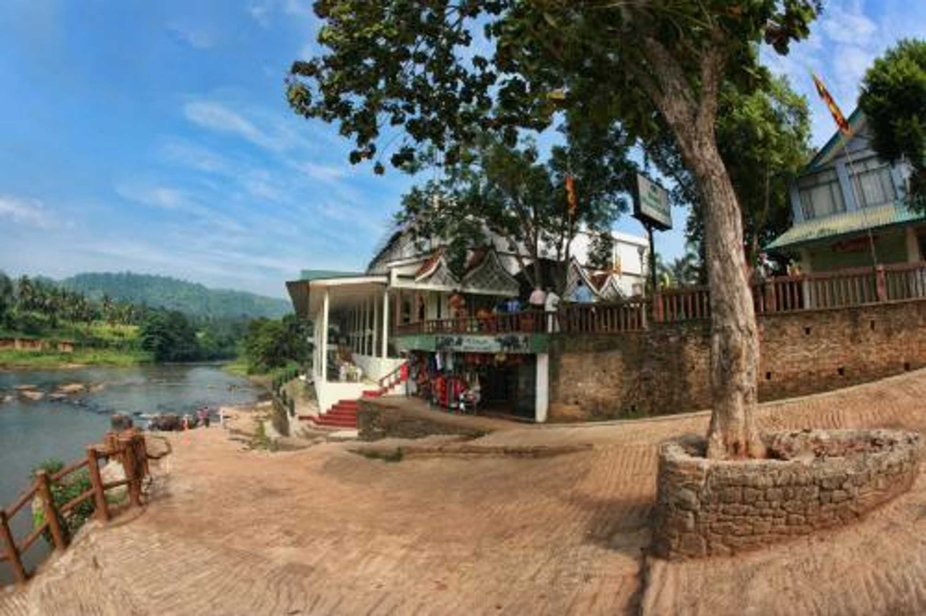 Gift card for Hotel Pinnalanda - New Deal! Half Off Airport Pickups Available Gift card for Hotel Pinnalanda - New Deal! Half Off Airport Pickups Available