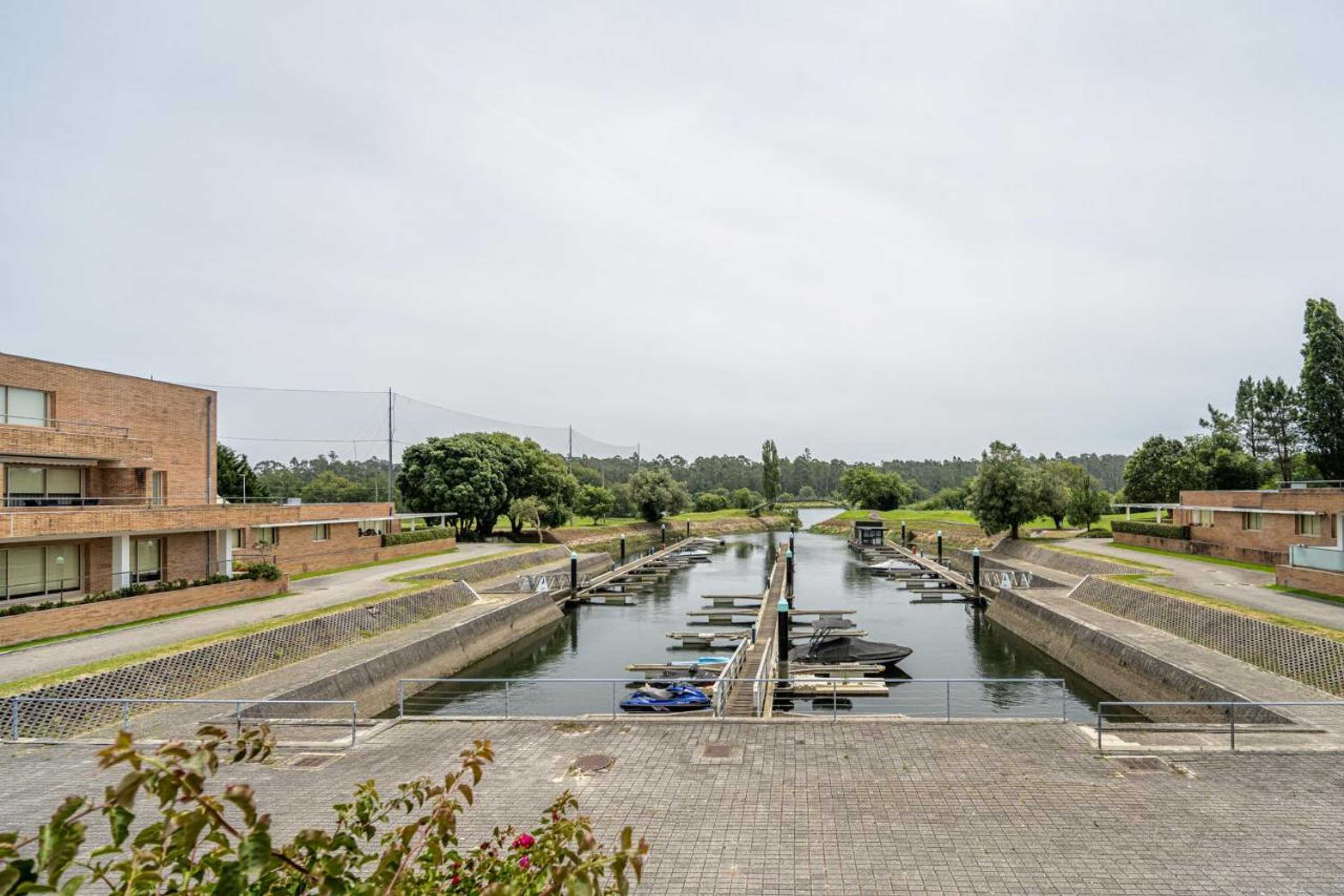 Gift card for Moradia Quinta Da Barca - Condomínio de Luxo