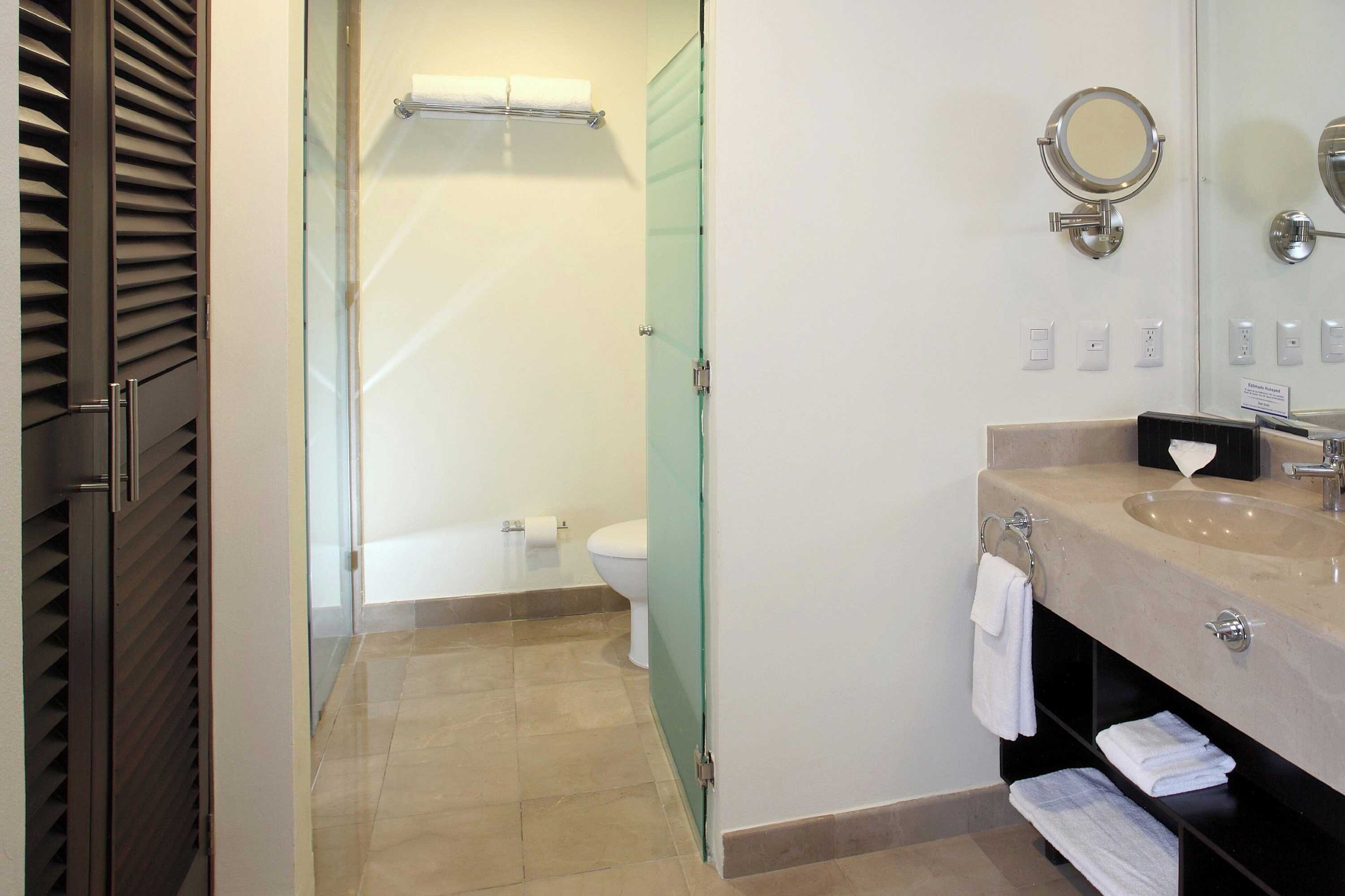 Gift card for Four Points by Sheraton Veracruz Gift card for Four Points by Sheraton Veracruz