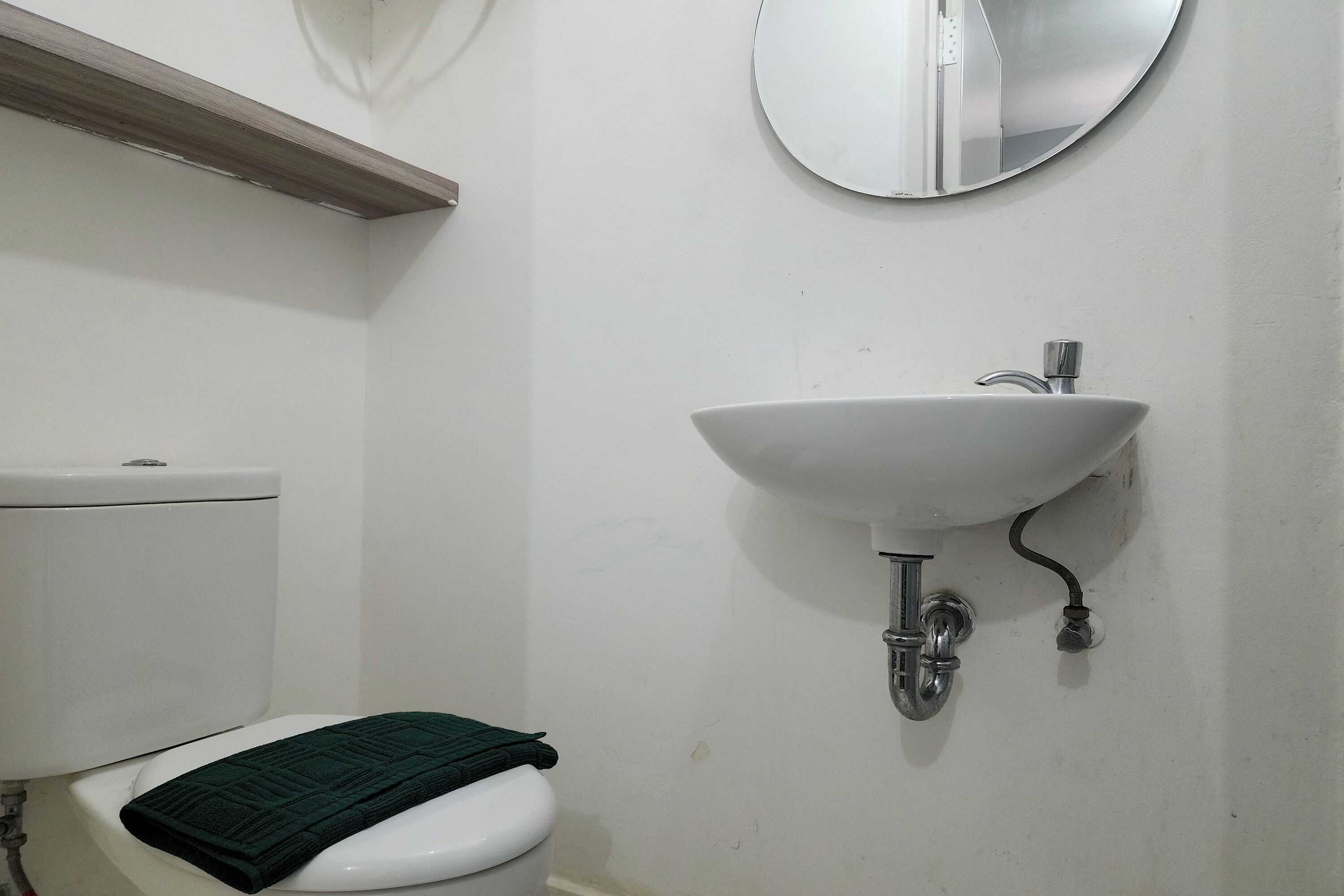 Gift card for Barata Hotel Near Bandara Soekarno Hatta Gift card for Barata Hotel Near Bandara Soekarno Hatta