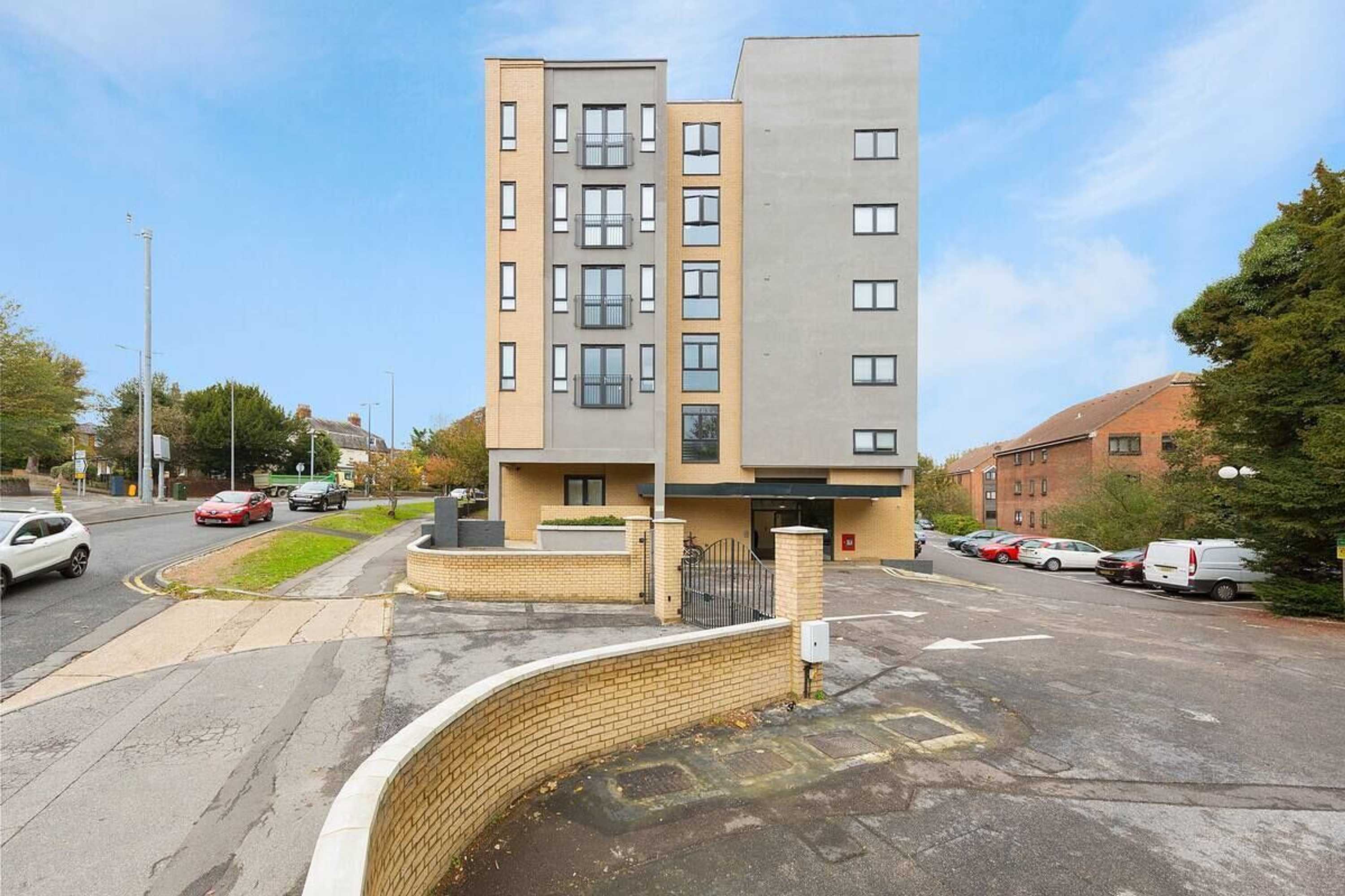 Gift card for Golden Heights 7