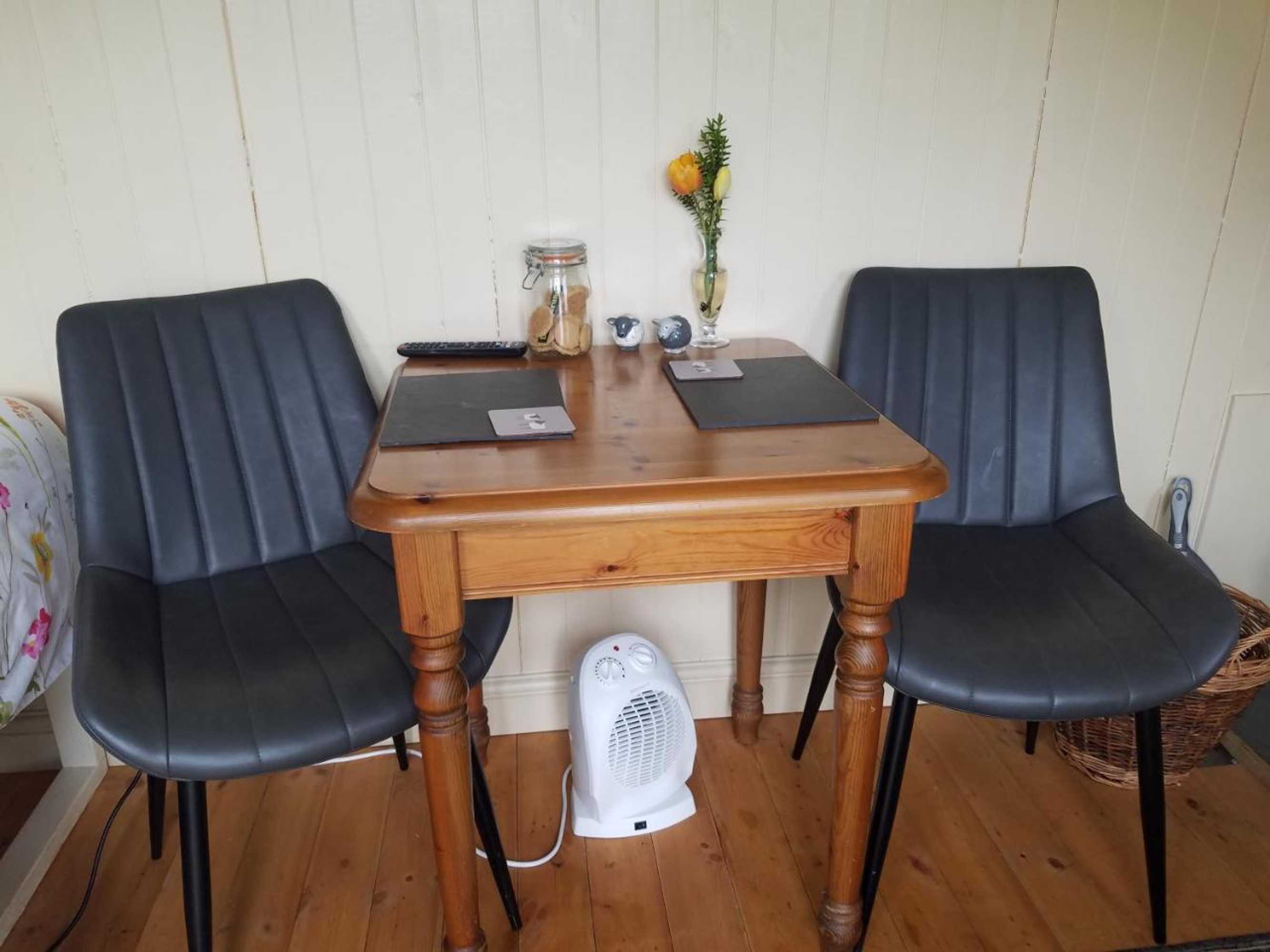 Gift card for Rhydydefaid Cwt Clyd - Cosy Hut