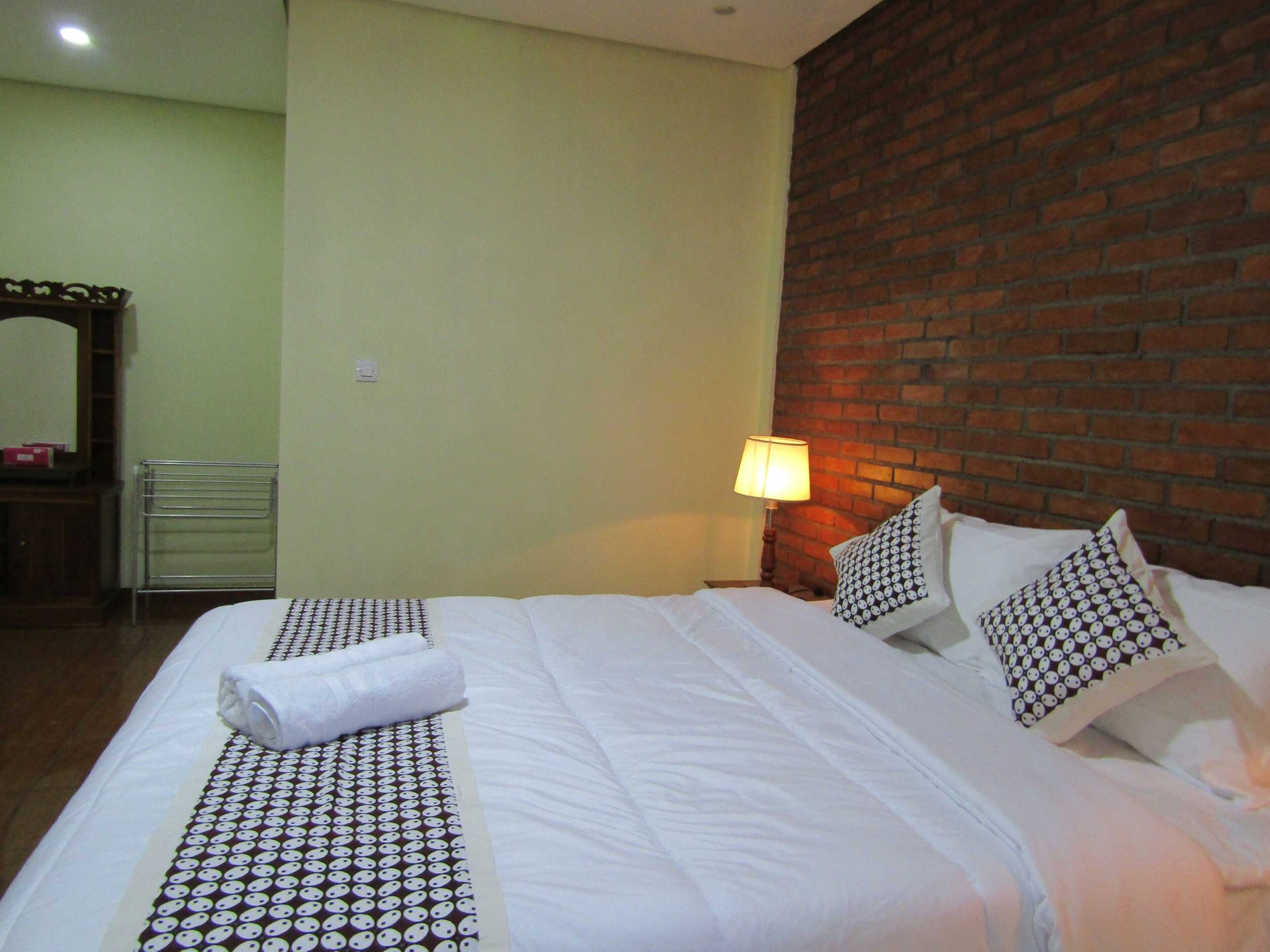 Gift card for Nia Maretta House Syariah