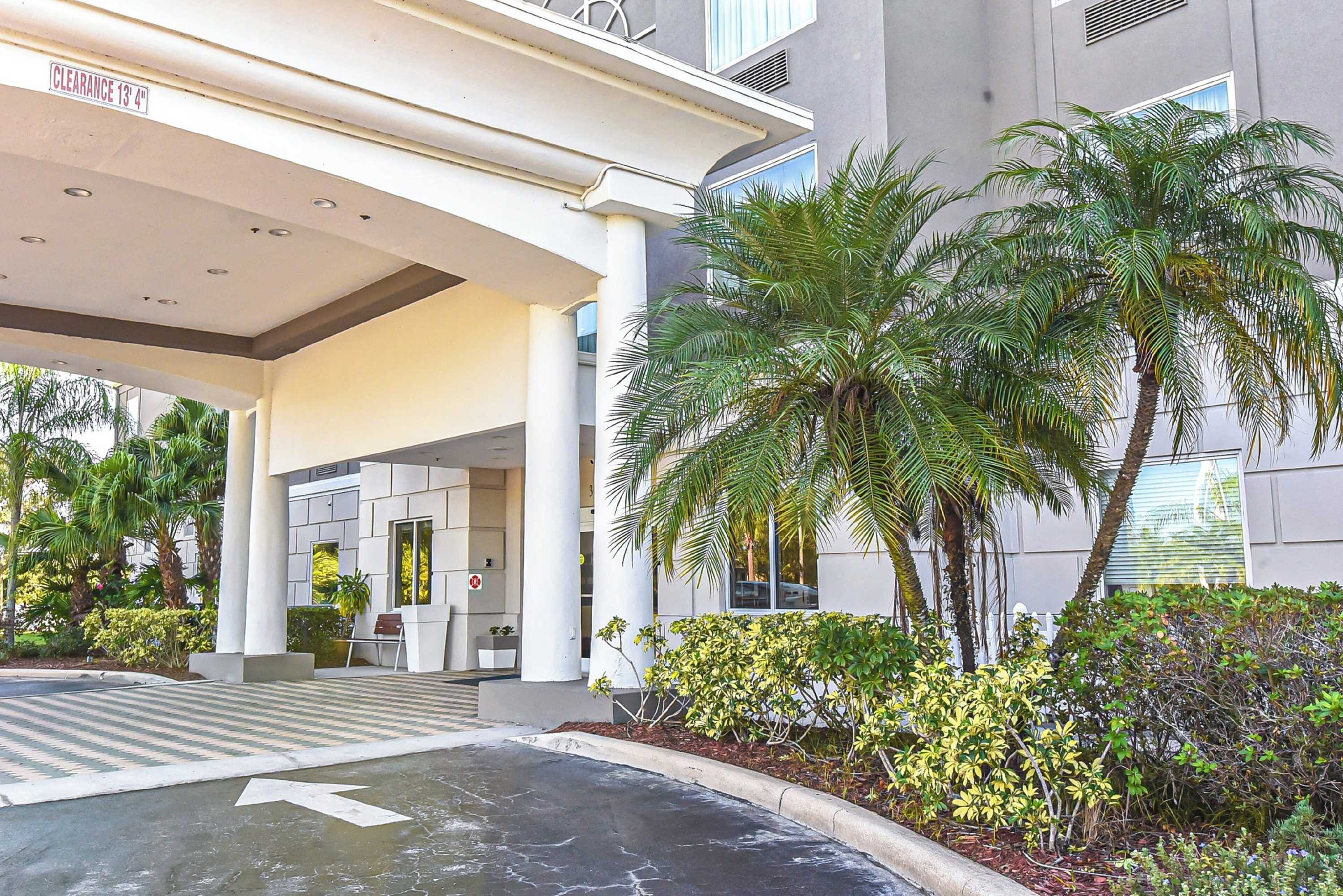 Gift card for Holiday Inn Express & Suites Cocoa by Ihg Gift card for Holiday Inn Express & Suites Cocoa by Ihg