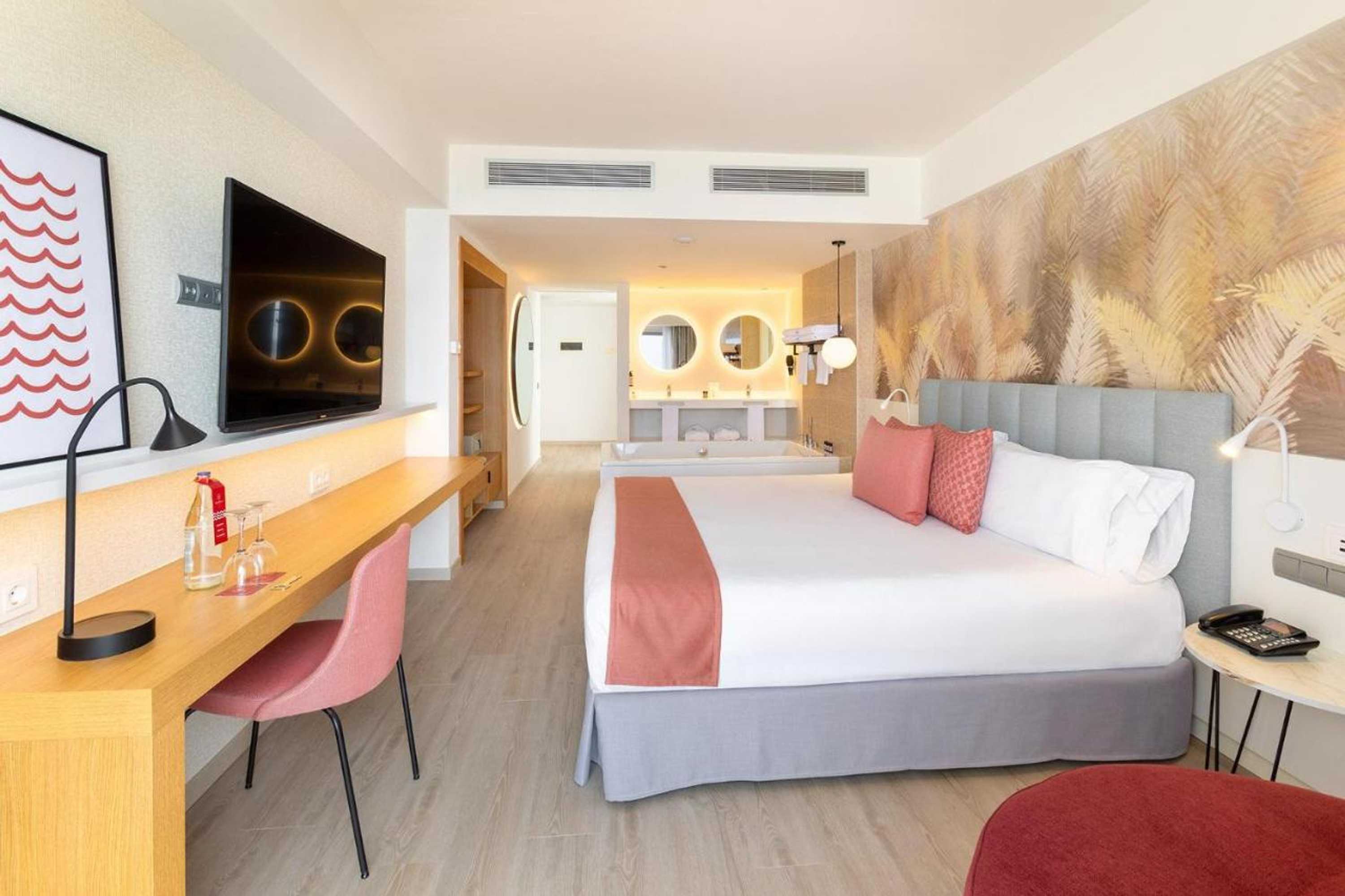 Gift card for Hotel Cristina by Tigotan Only Adults (+16) Gift card for Hotel Cristina by Tigotan Only Adults (+16)