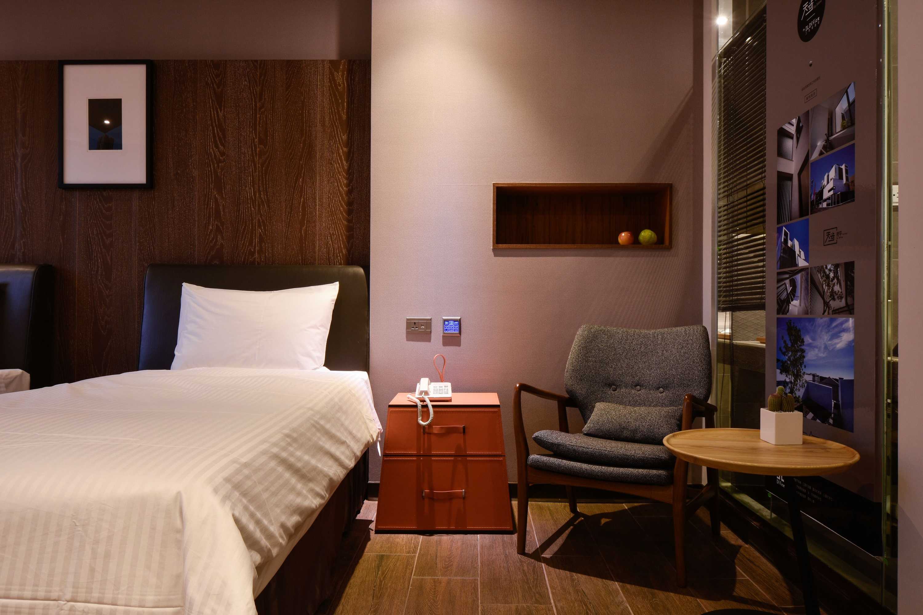 Gift card for 3 Door Hotel