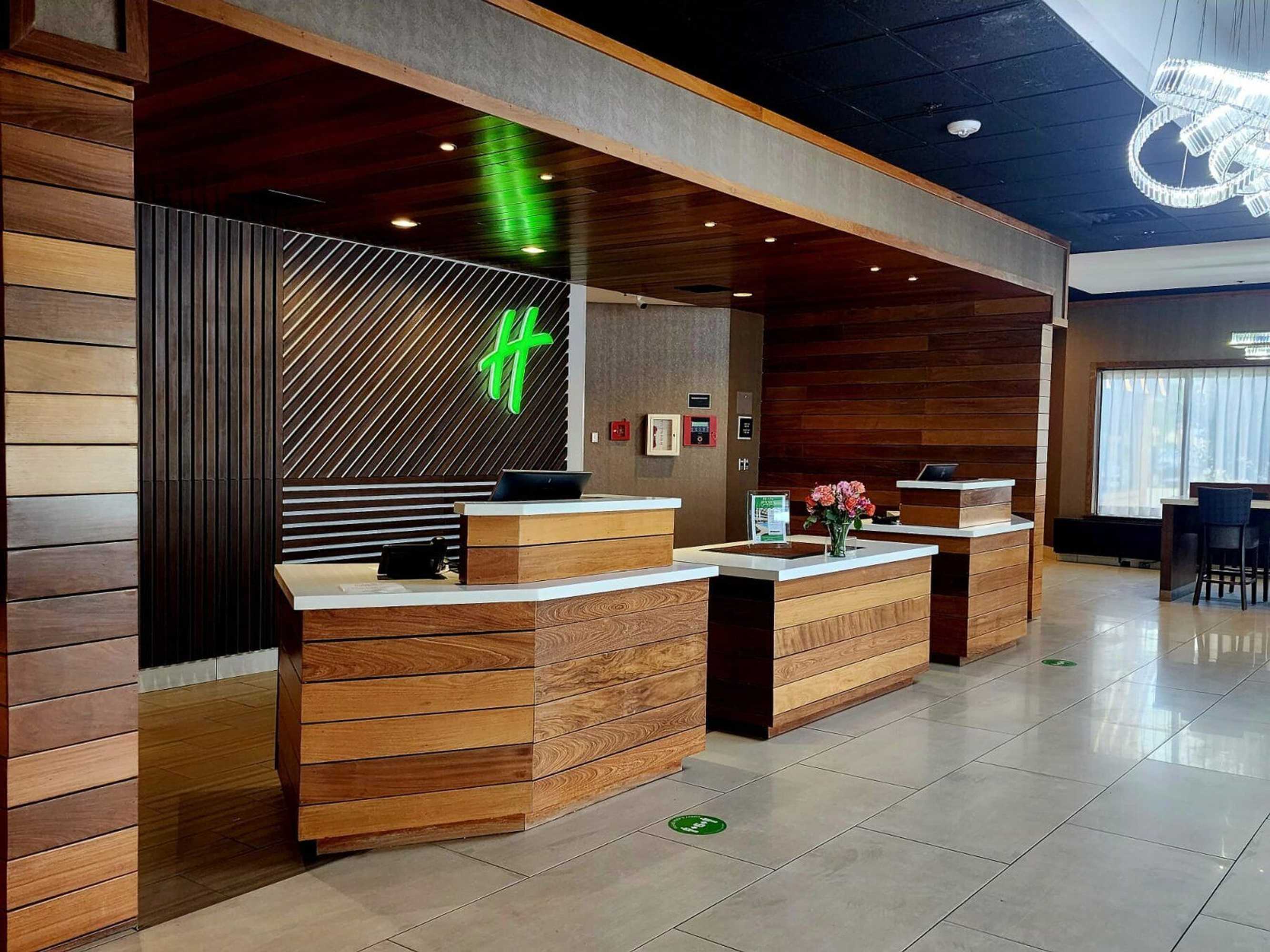 Gift card for Holiday Inn Brookfield - ​​milwaukee by Ihg