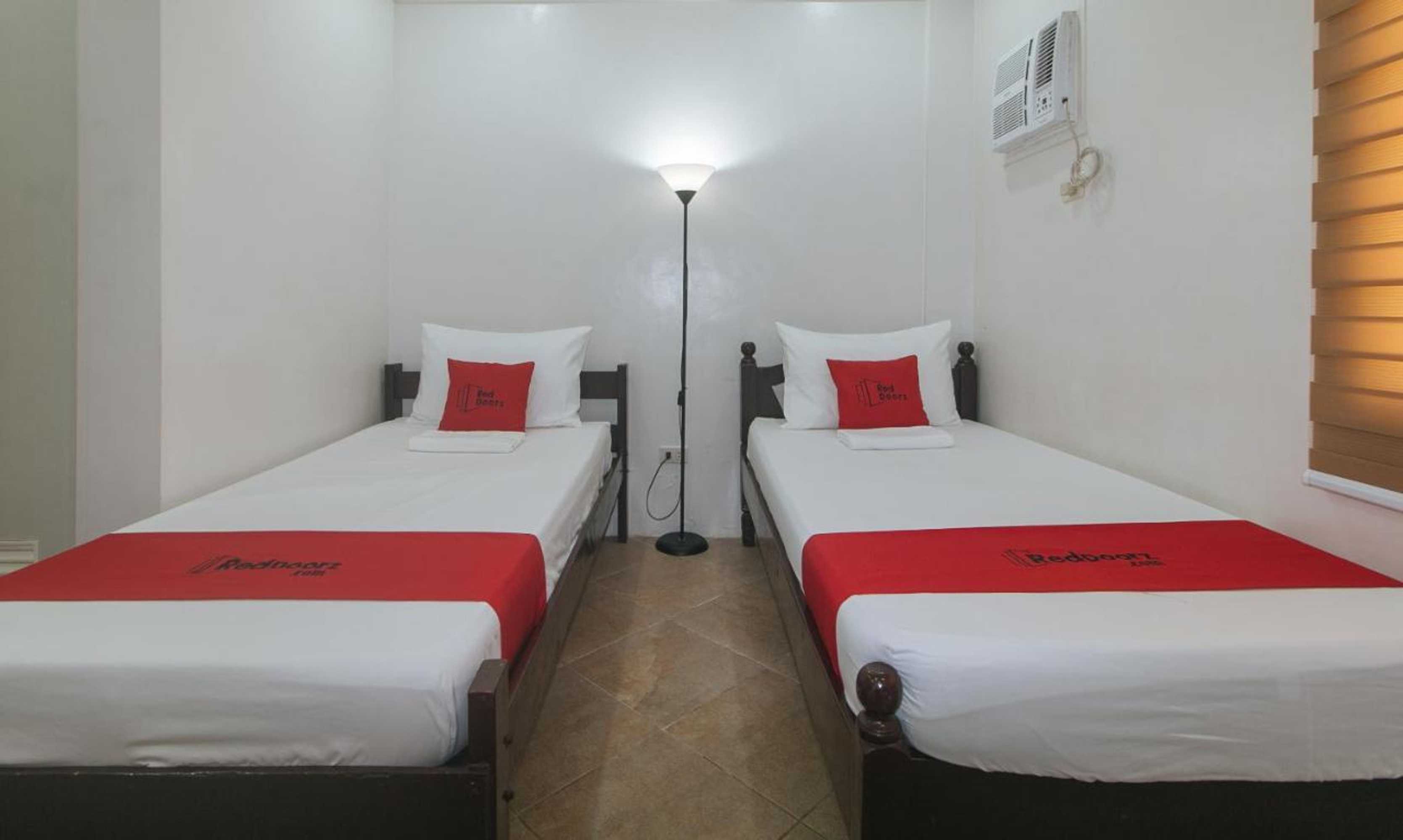 Gift card for Reddoorz at David's Travellers Inn Cavite