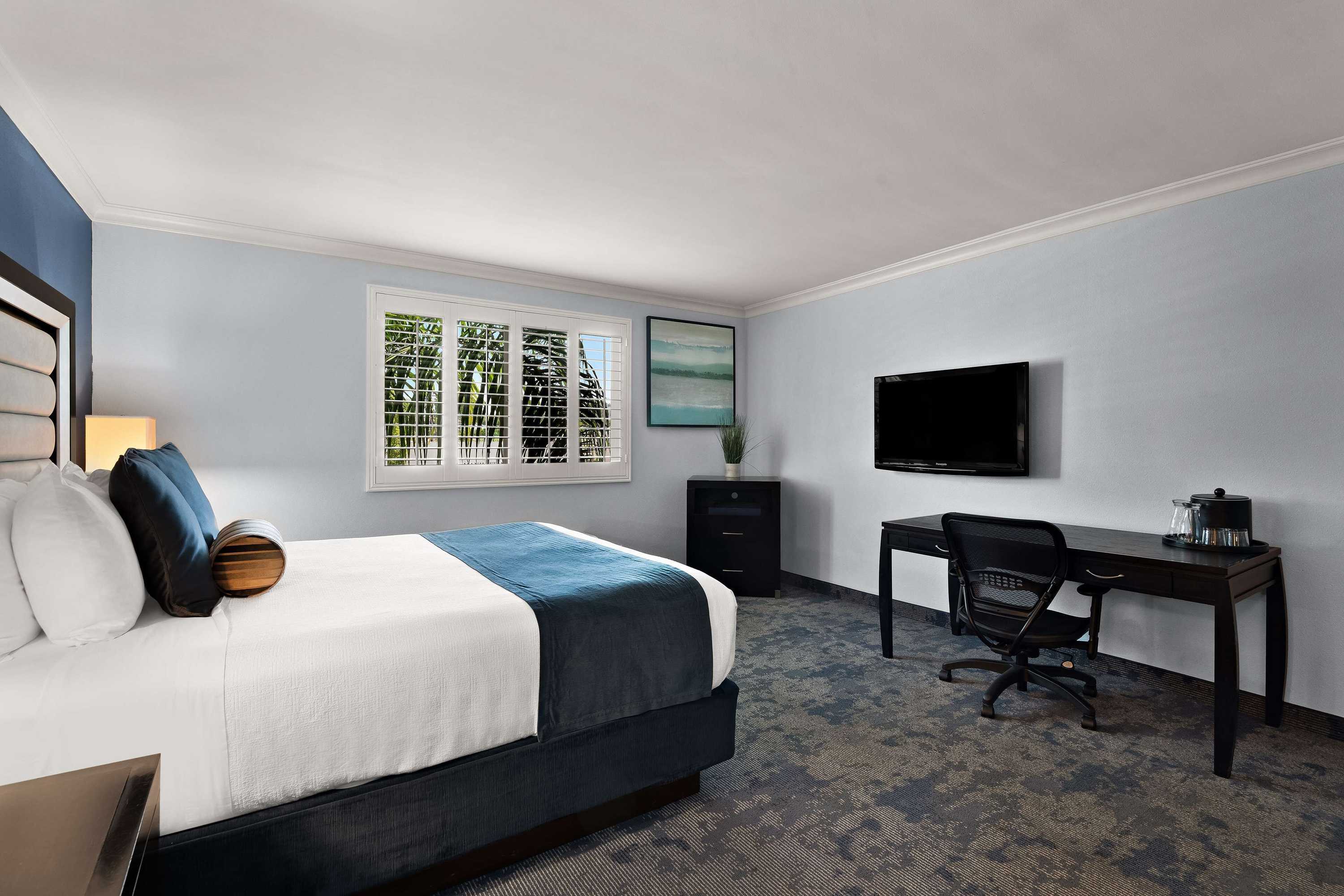 Gift card for Best Western Plus Manhattan Beach Hotel Gift card for Best Western Plus Manhattan Beach Hotel