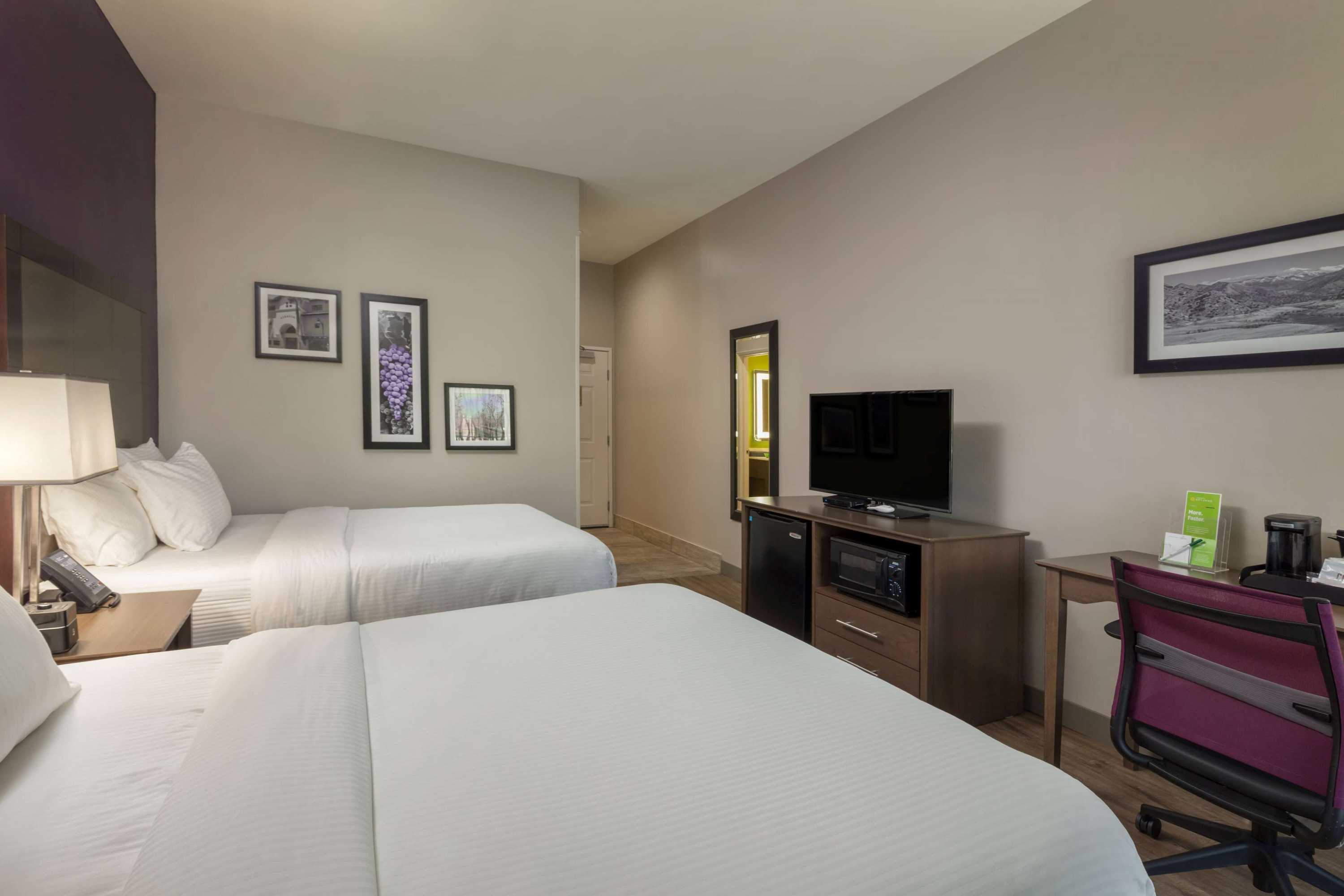 Gift card for La Quinta Inn & Suites by Wyndham Visalia/sequoia Gateway Gift card for La Quinta Inn & Suites by Wyndham Visalia/sequoia Gateway