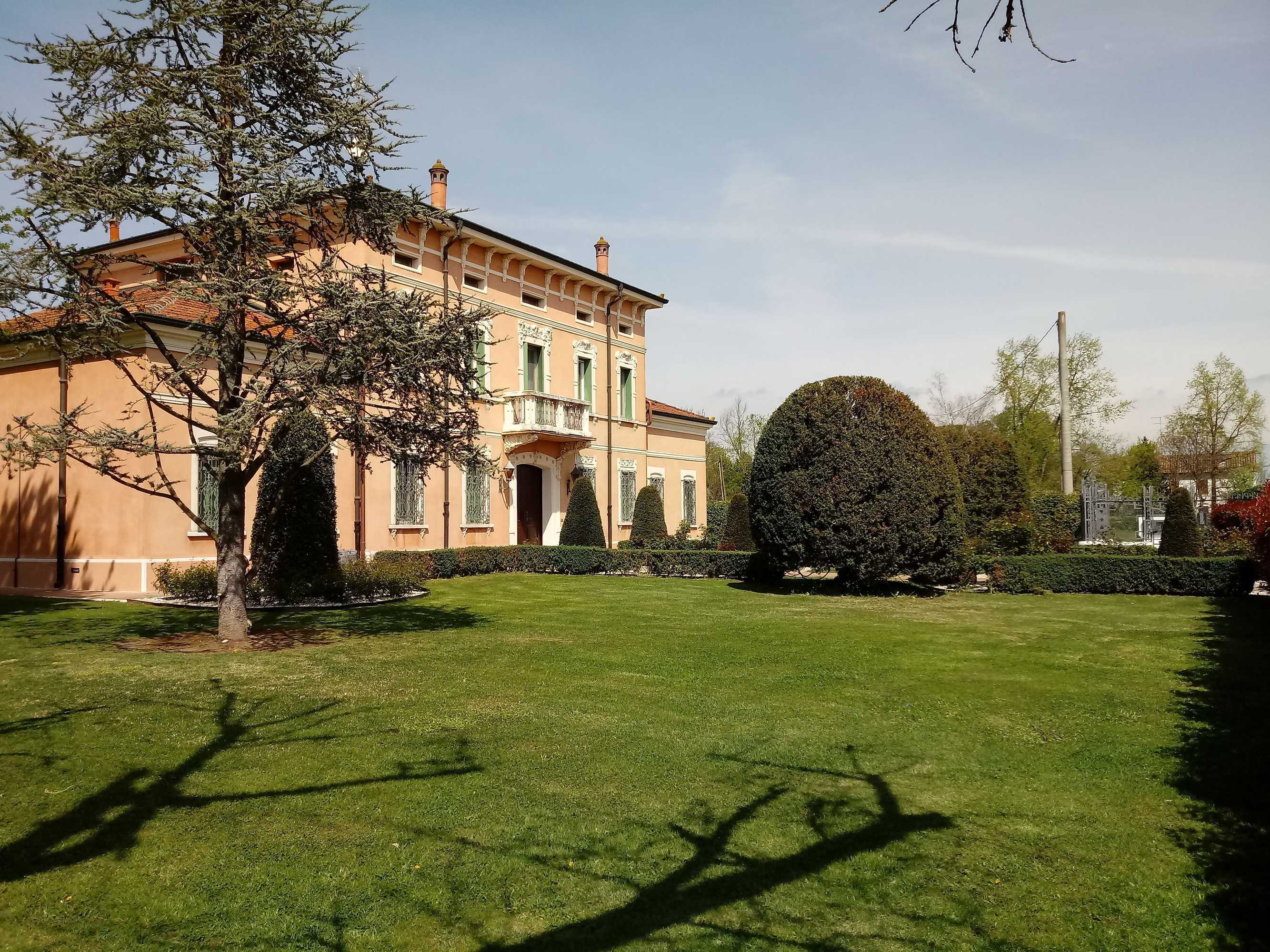 Gift card for B&b Residence il Ciliegio , Via Villa Superiore 93 Luzzara