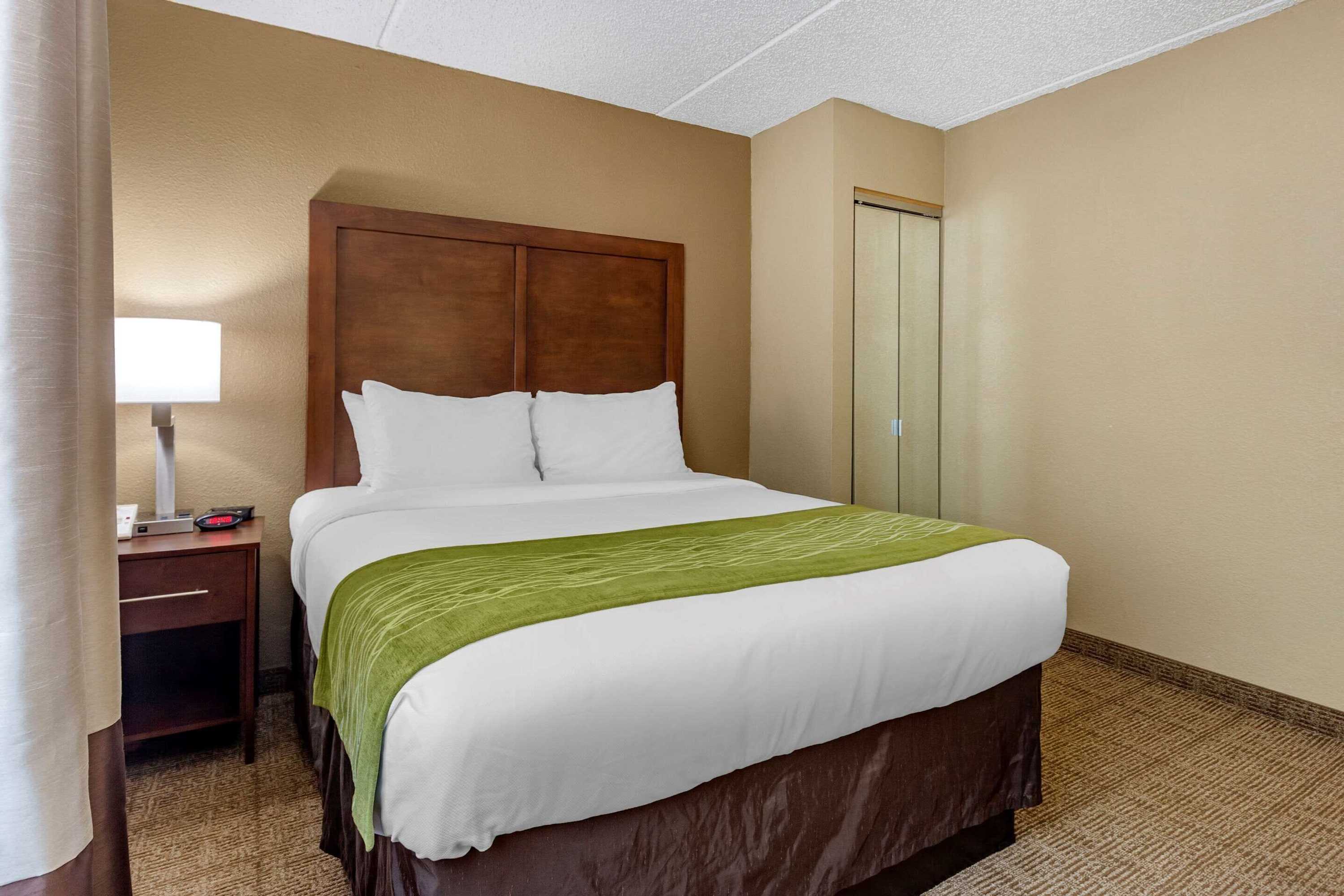 Gift card for Comfort Inn Edison - New Brunswick Gift card for Comfort Inn Edison - New Brunswick