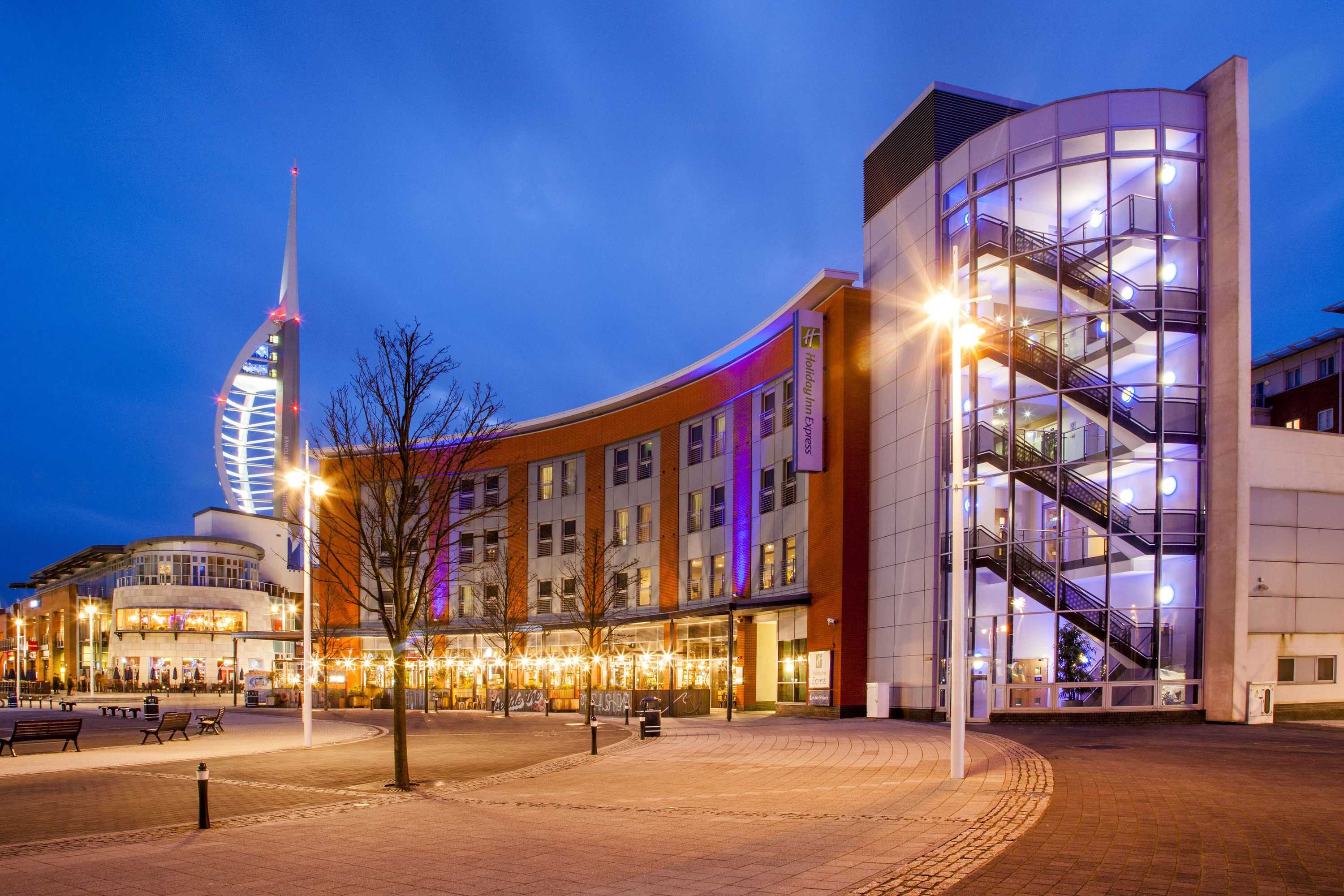 Gift card for Holiday Inn Express Portsmouth - Gunwharf Quays by Ihg Gift card for Holiday Inn Express Portsmouth - Gunwharf Quays by Ihg