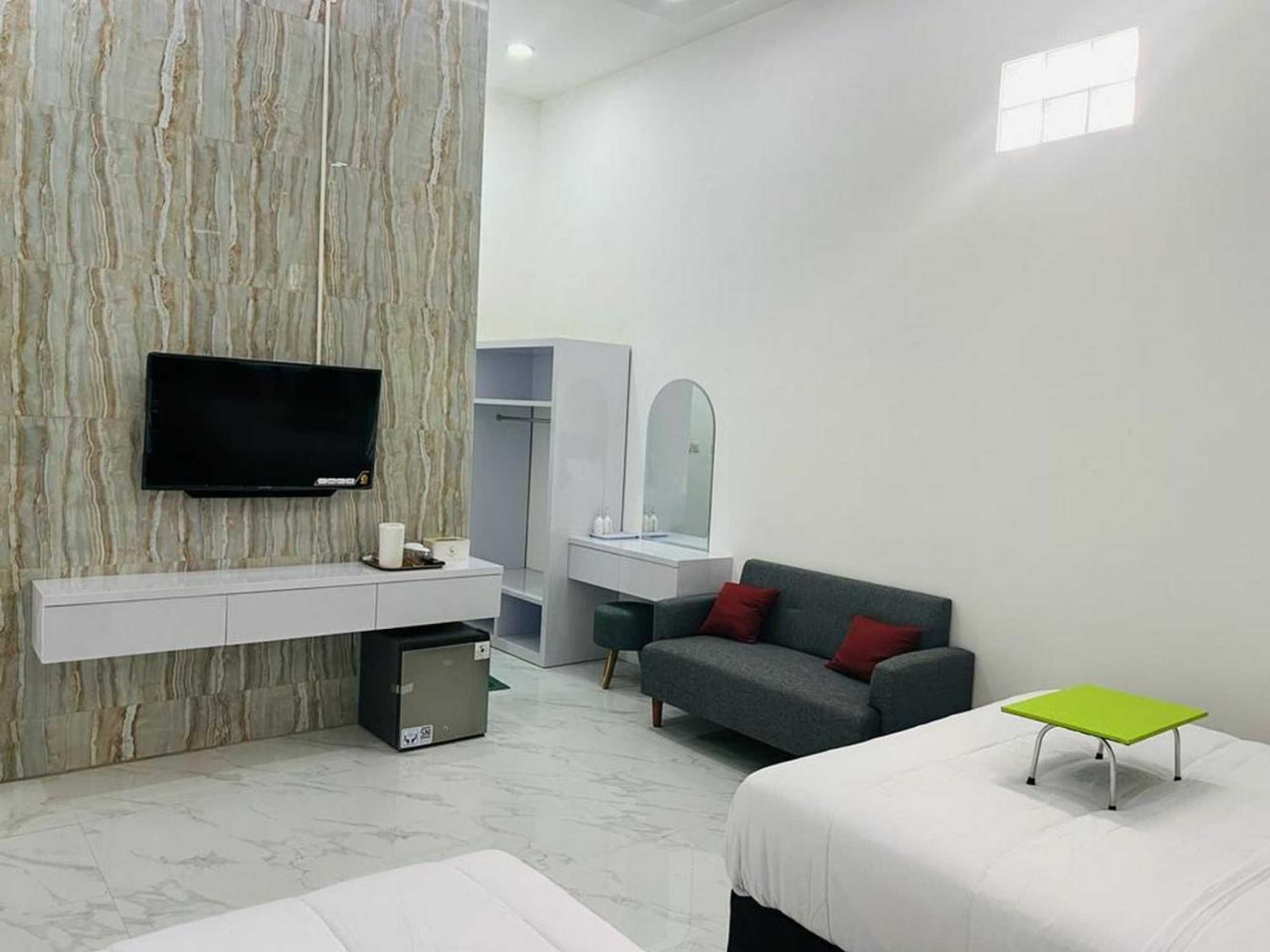 Gift card for Urbanview Hotel Nimara Ngawi by Reddoorz