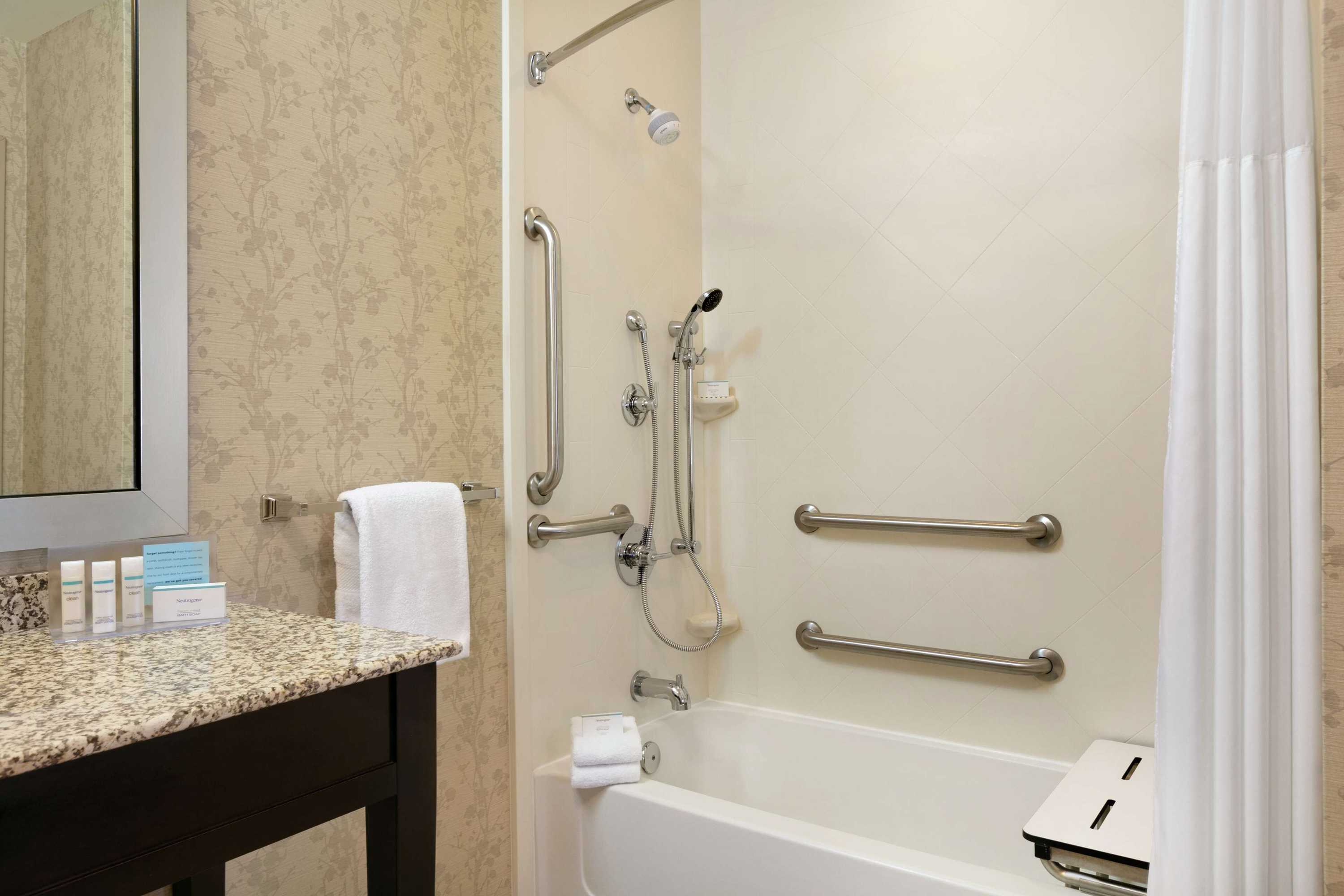 Gift card for Hampton Inn & Suites Parkersburg Downtown Gift card for Hampton Inn & Suites Parkersburg Downtown