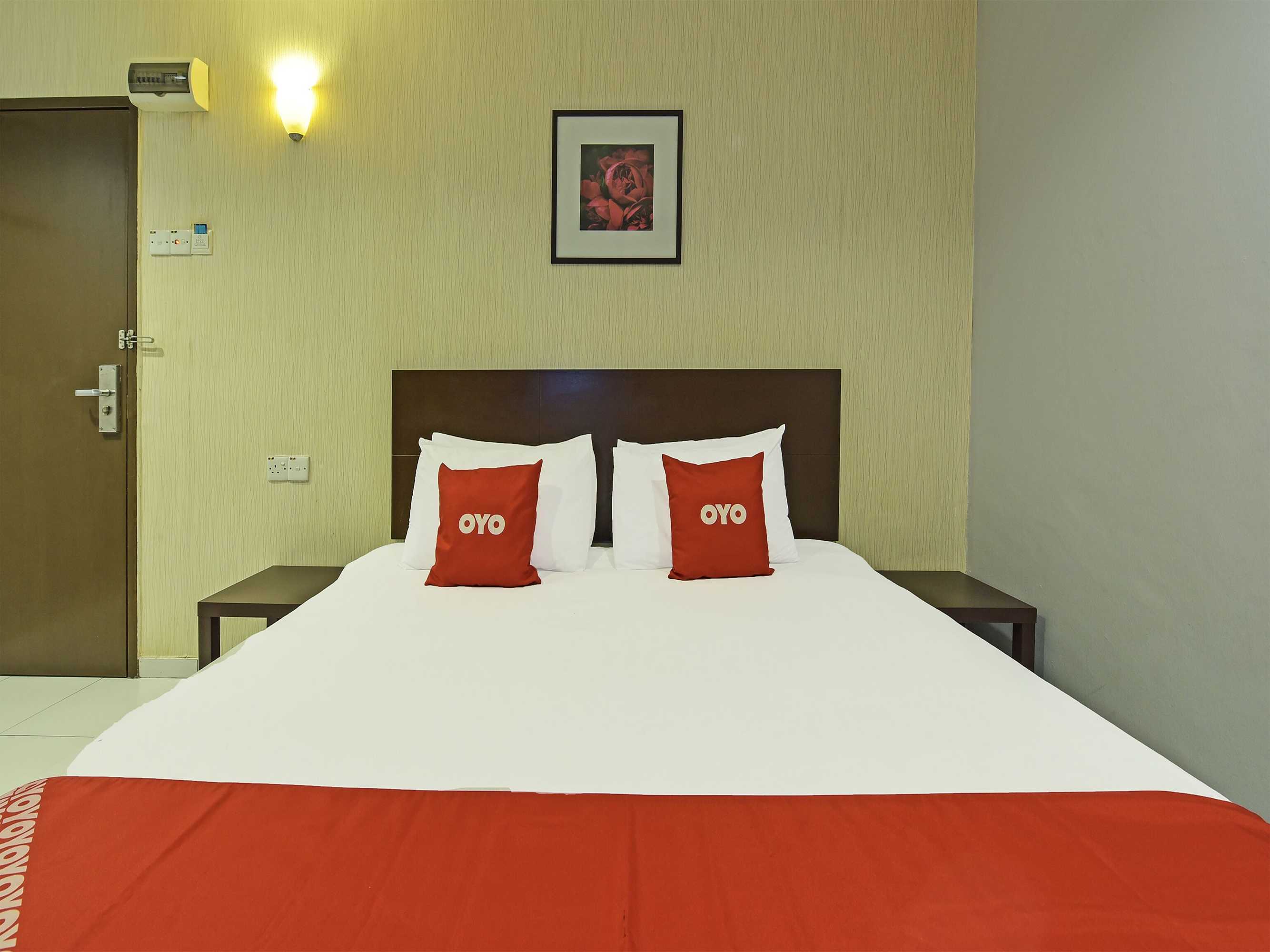 Gift card for Oyo 90644 M Three Hotel Gift card for Oyo 90644 M Three Hotel