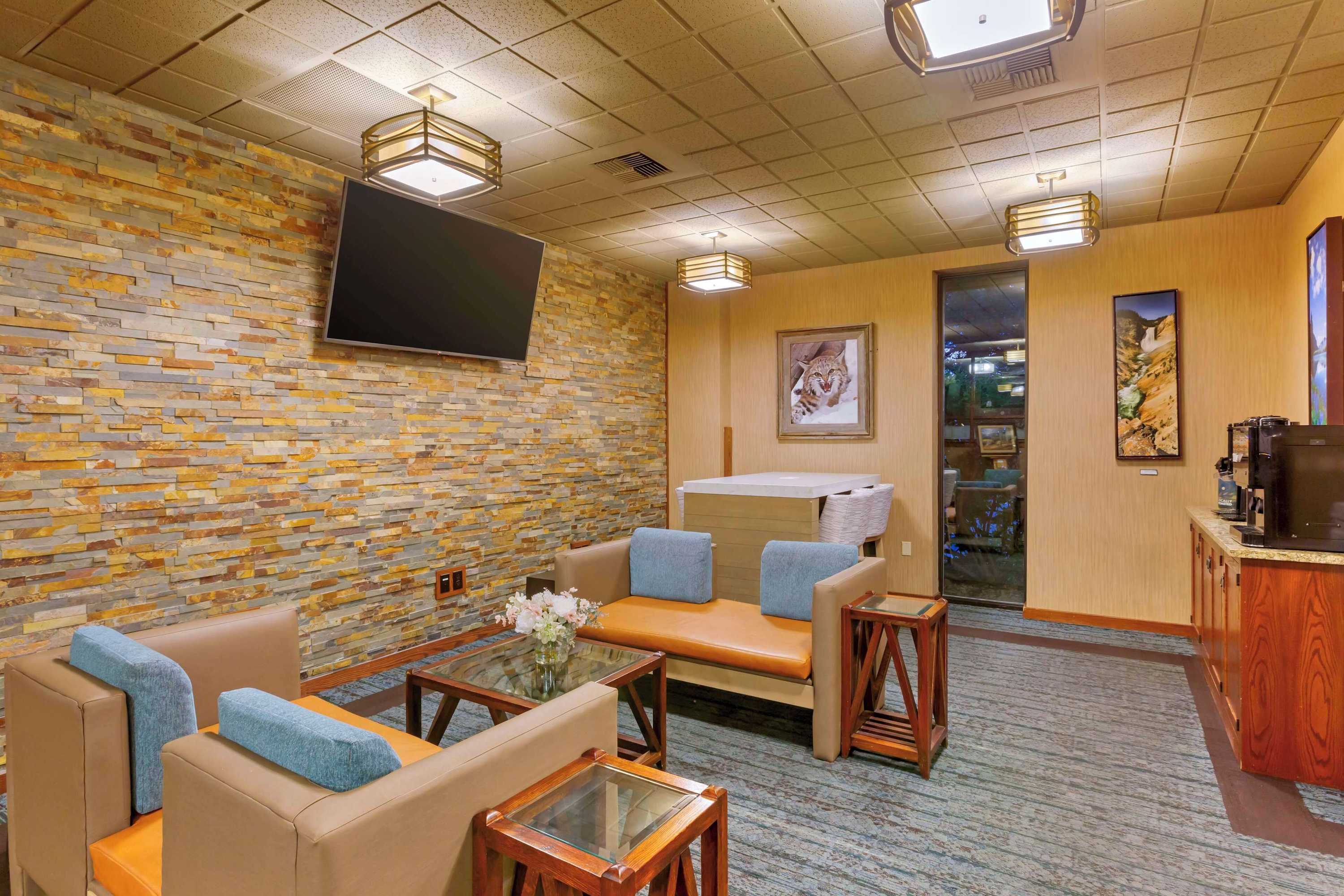 Gift card for Best Western Plus Grantree Inn Gift card for Best Western Plus Grantree Inn