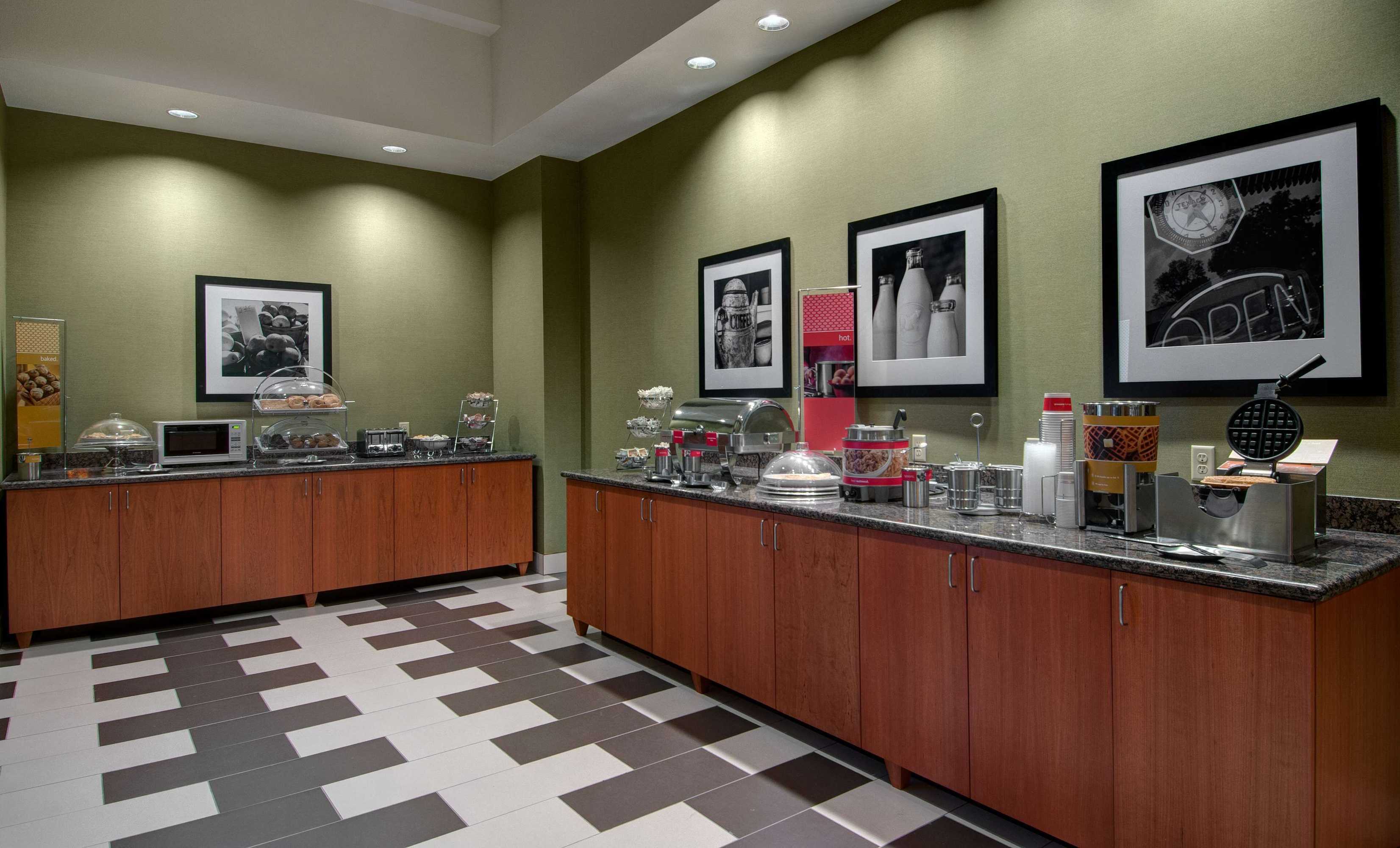 Gift card for Hampton Inn And Suites Astoria Gift card for Hampton Inn And Suites Astoria