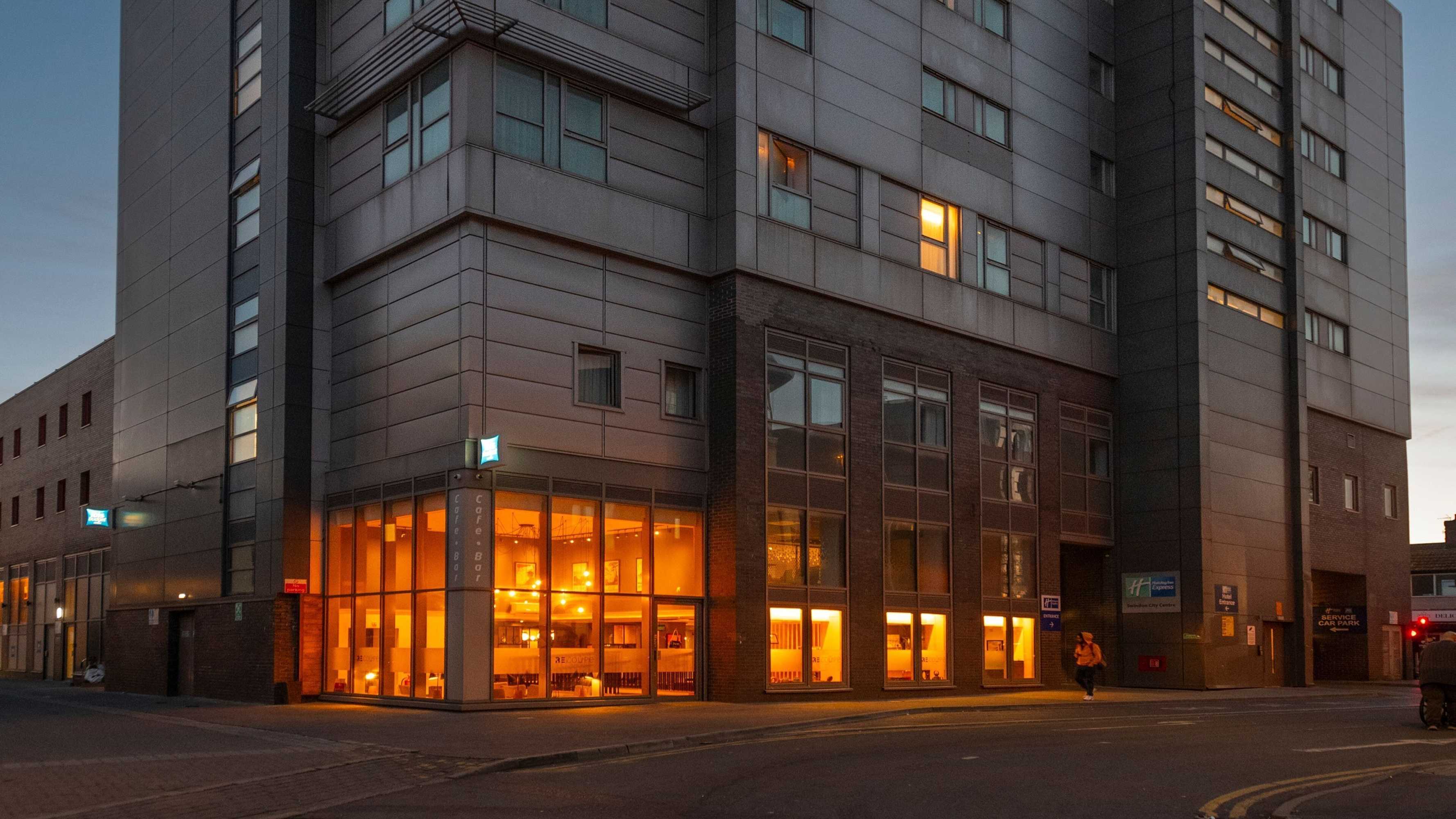 Gift card for Holiday Inn Express Swindon City Centre by Ihg Gift card for Holiday Inn Express Swindon City Centre by Ihg