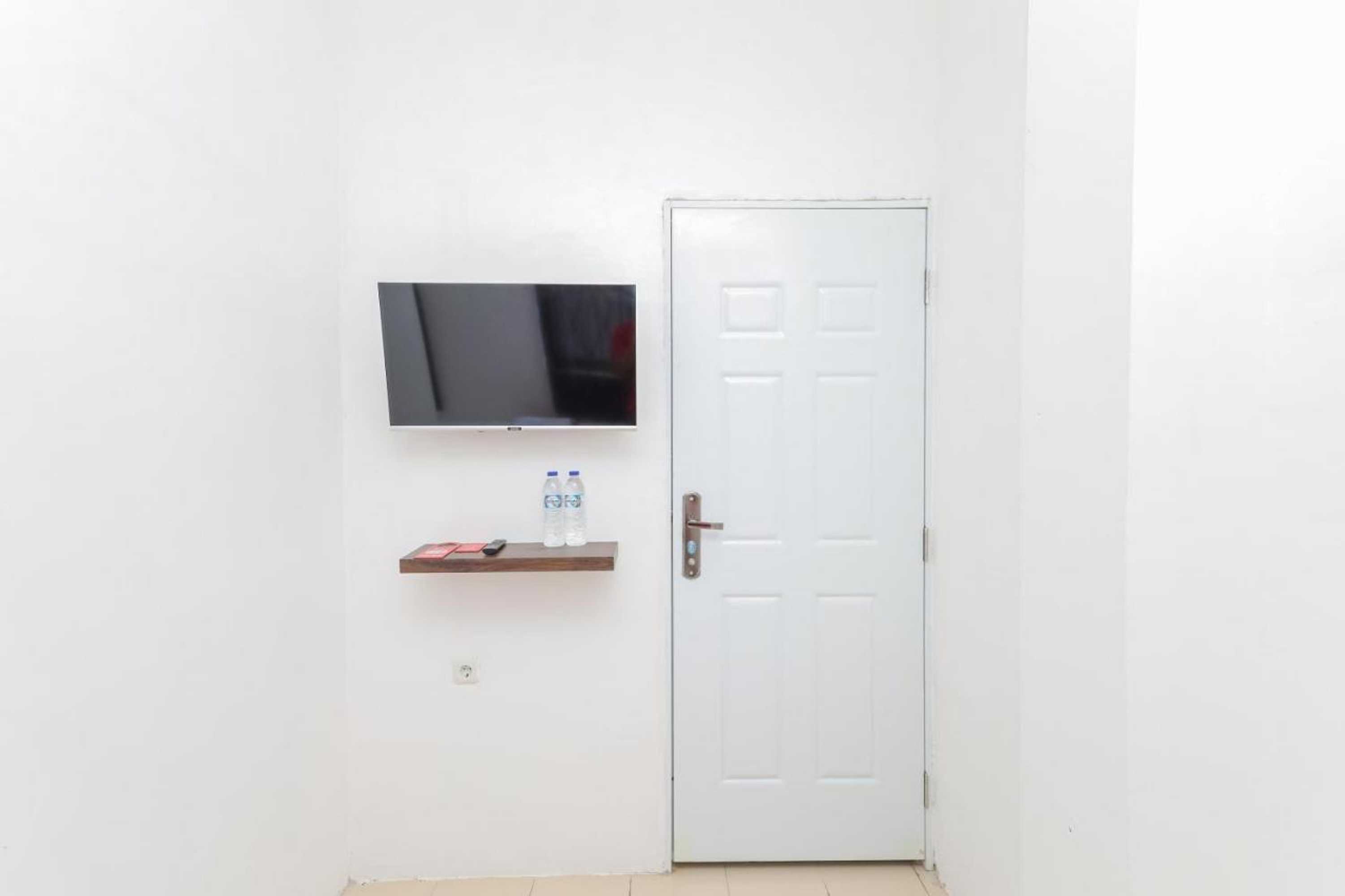 Gift card for Reddoorz Near Pasar Lama Serang