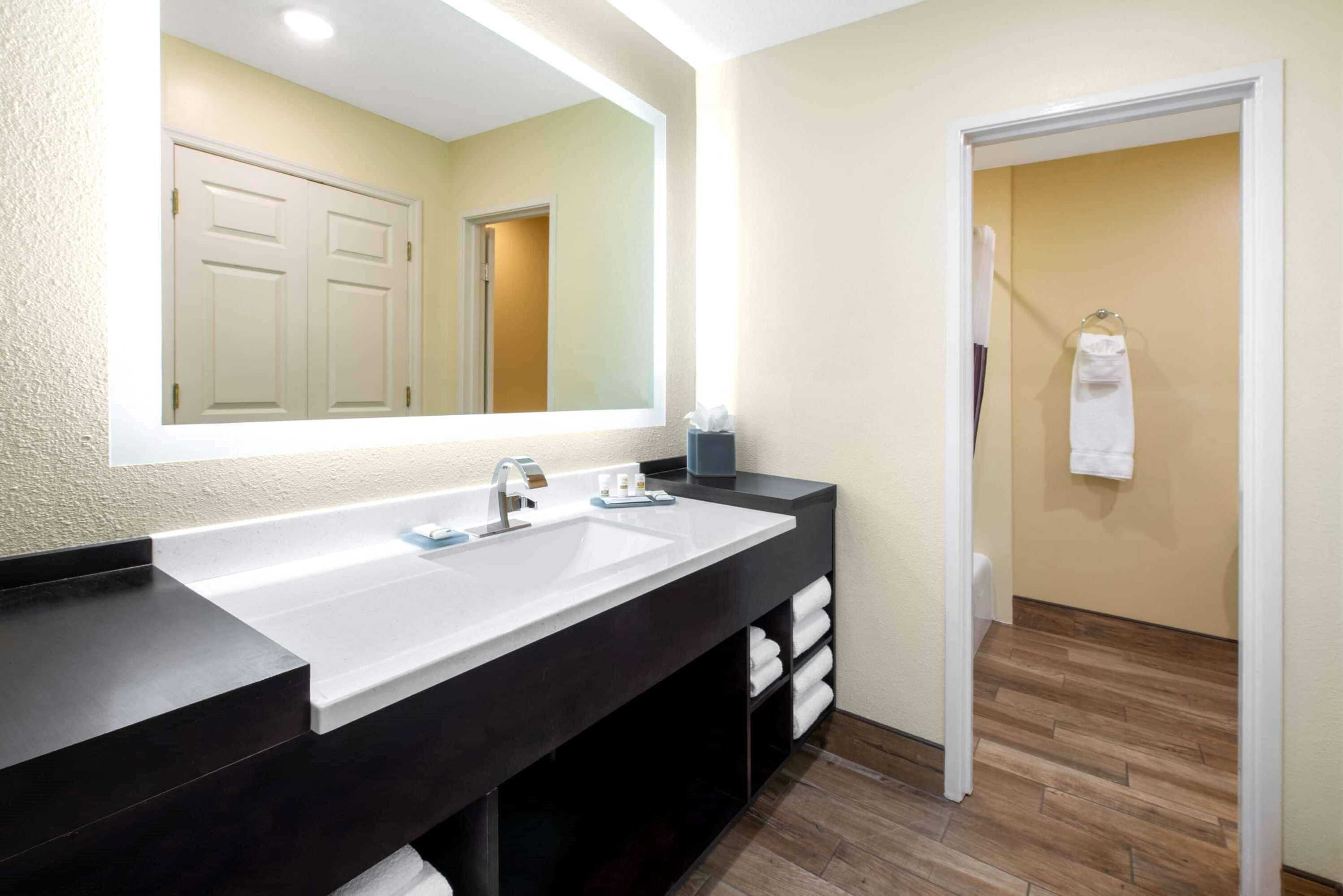 Gift card for La Quinta Inn by Wyndham Clearwater Central Gift card for La Quinta Inn by Wyndham Clearwater Central