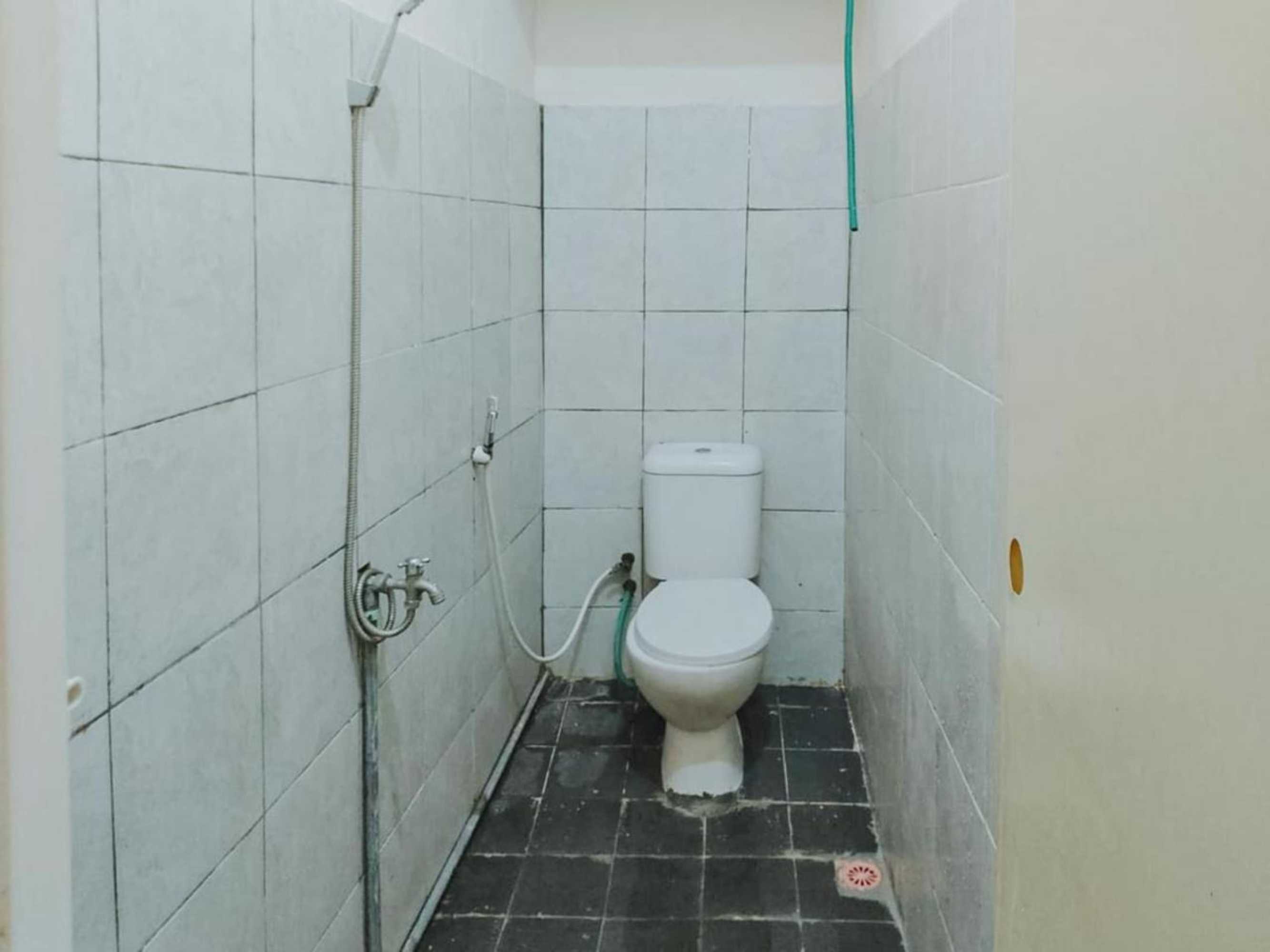 Gift card for De Luck Homestay Near Alun Alun Sidoarjo Mitra Reddoorz Gift card for De Luck Homestay Near Alun Alun Sidoarjo Mitra Reddoorz